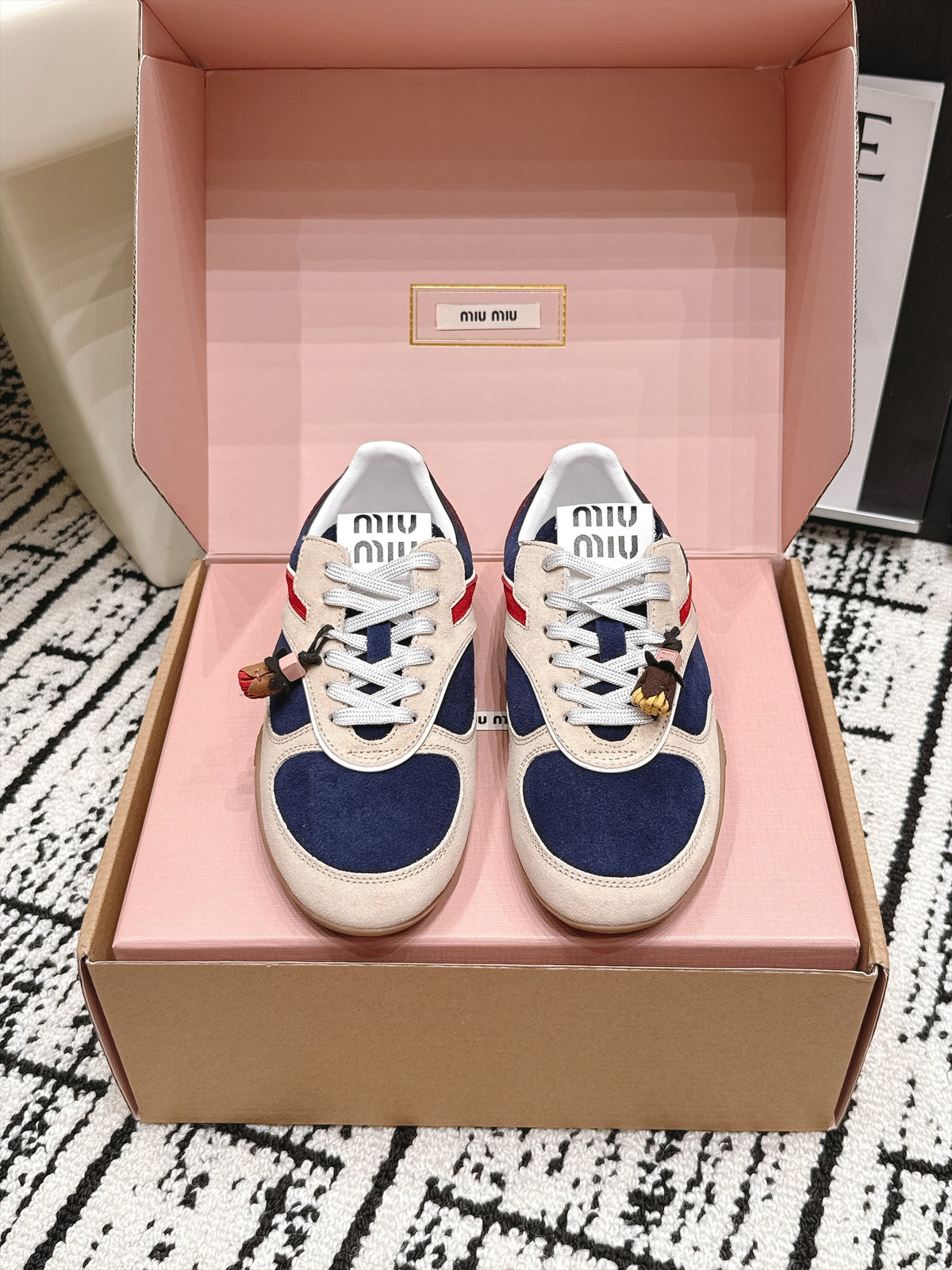 Miu Miu 26s Sneakers Navy Suede 138334