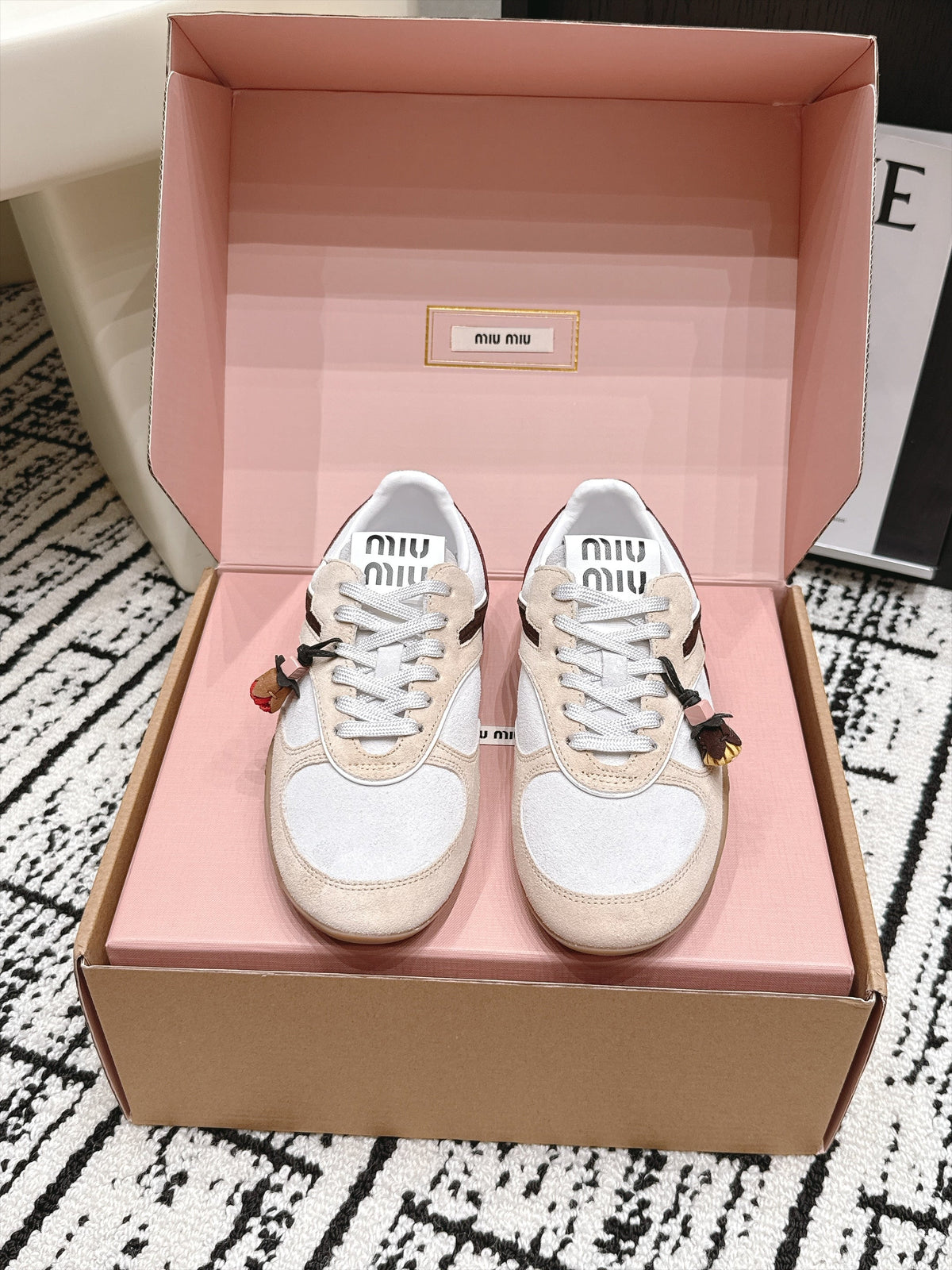Miu Miu 26s Sneakers White Suede 138335
