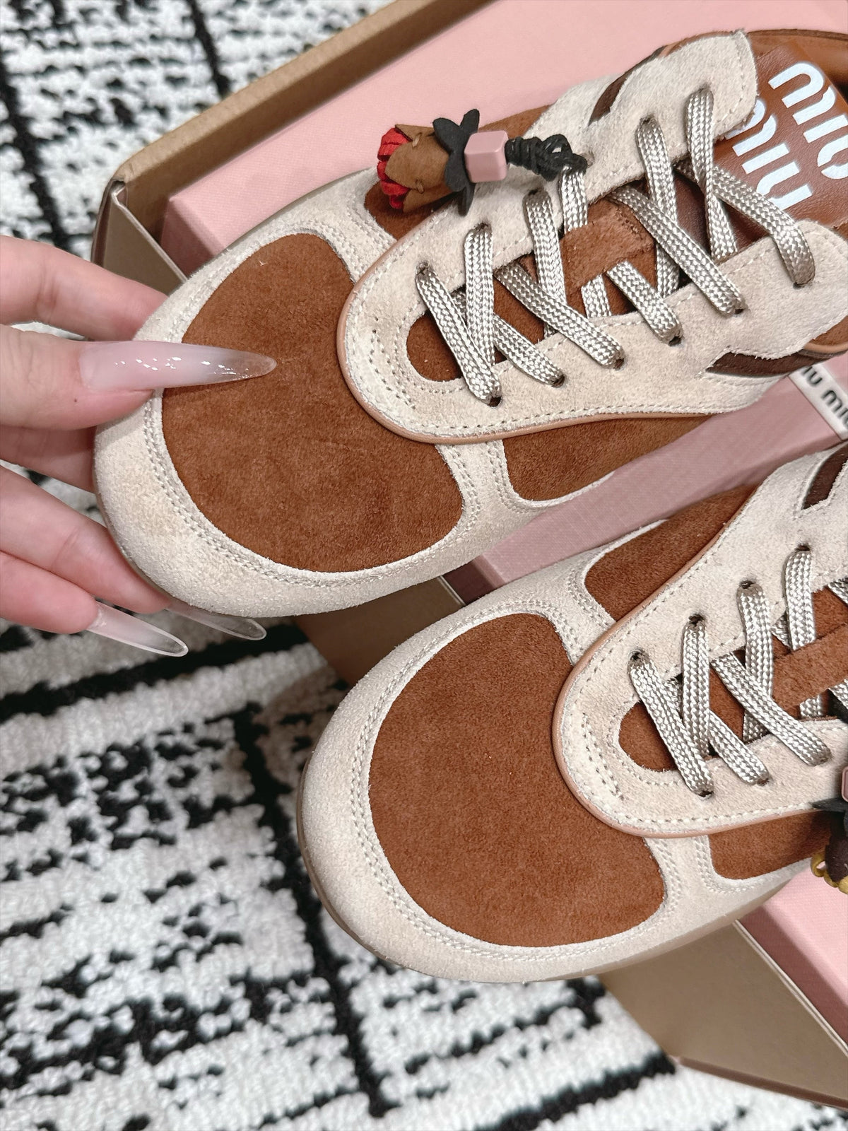 Miu Miu 26s Sneakers Cognac Suede 138336