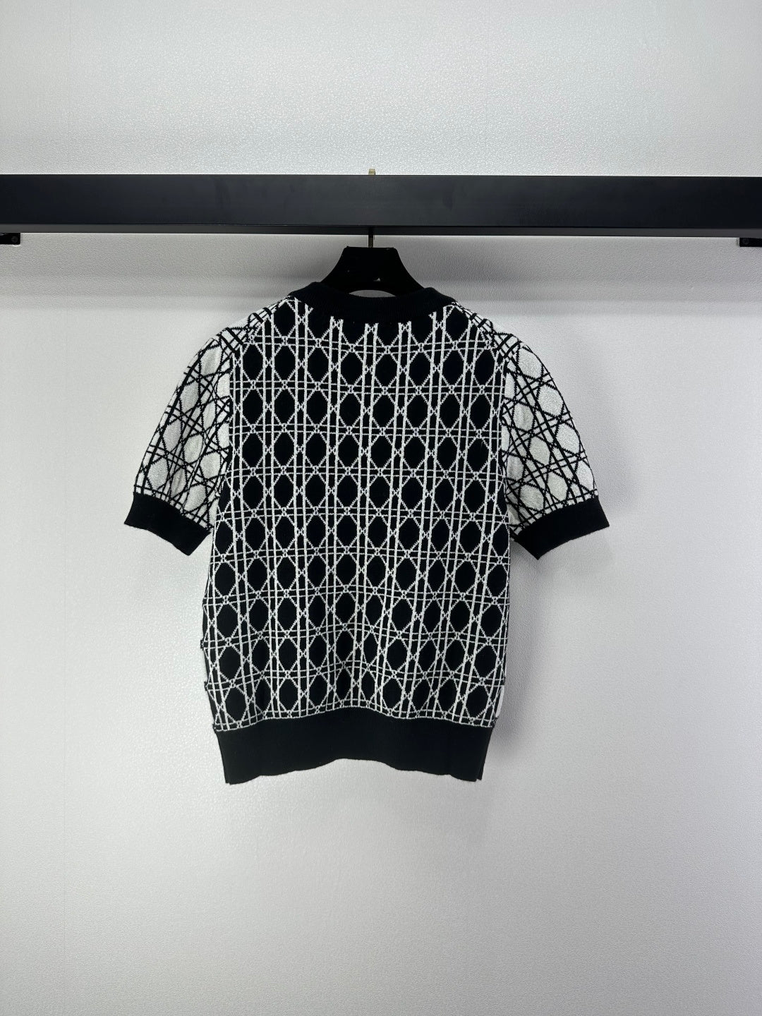 CD 26s Short-sleeved V-neckline Black White Cannage Cotton 348983