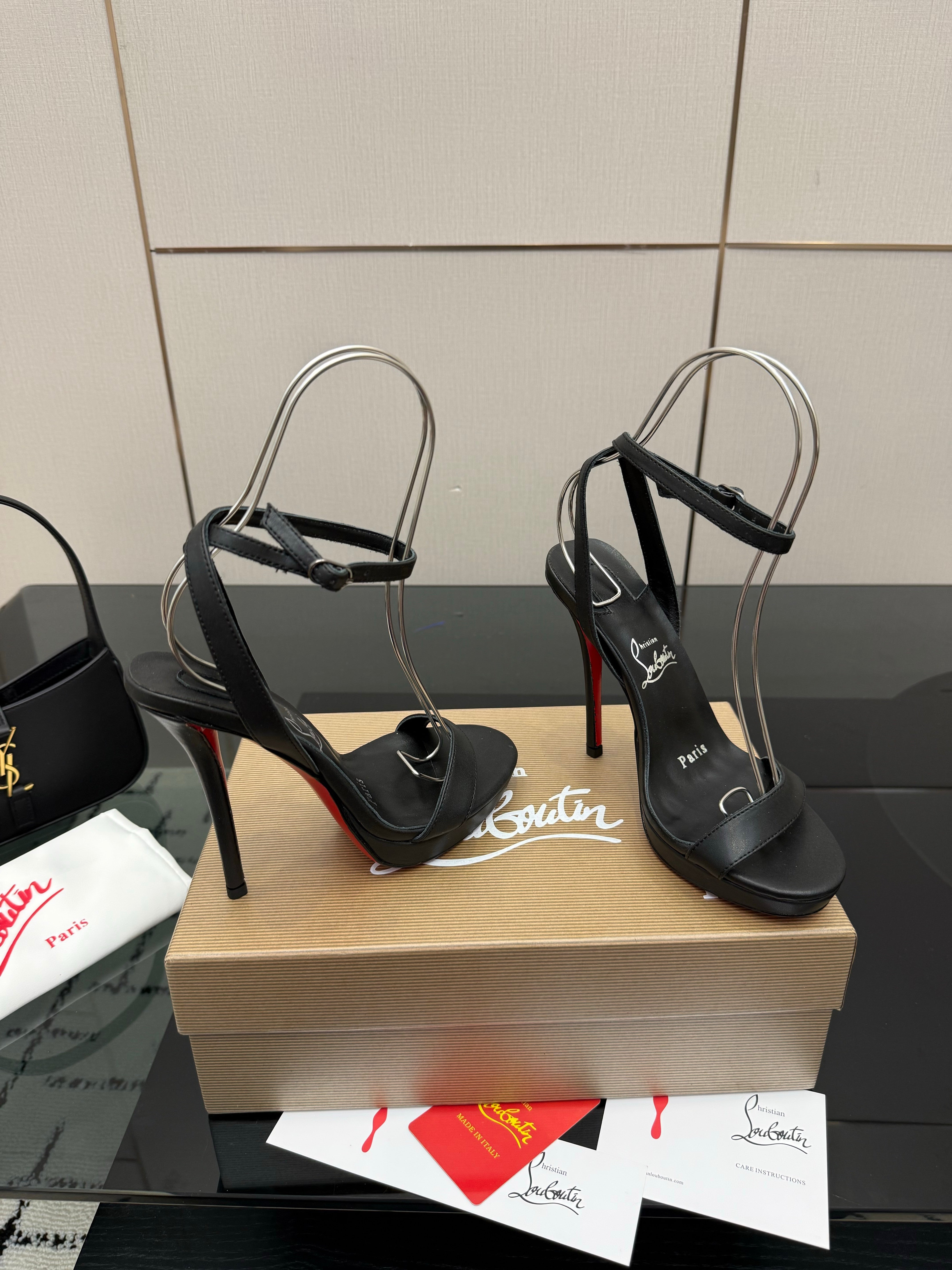 CL Miss Z Sandal 12cm Black Cowhide 828156