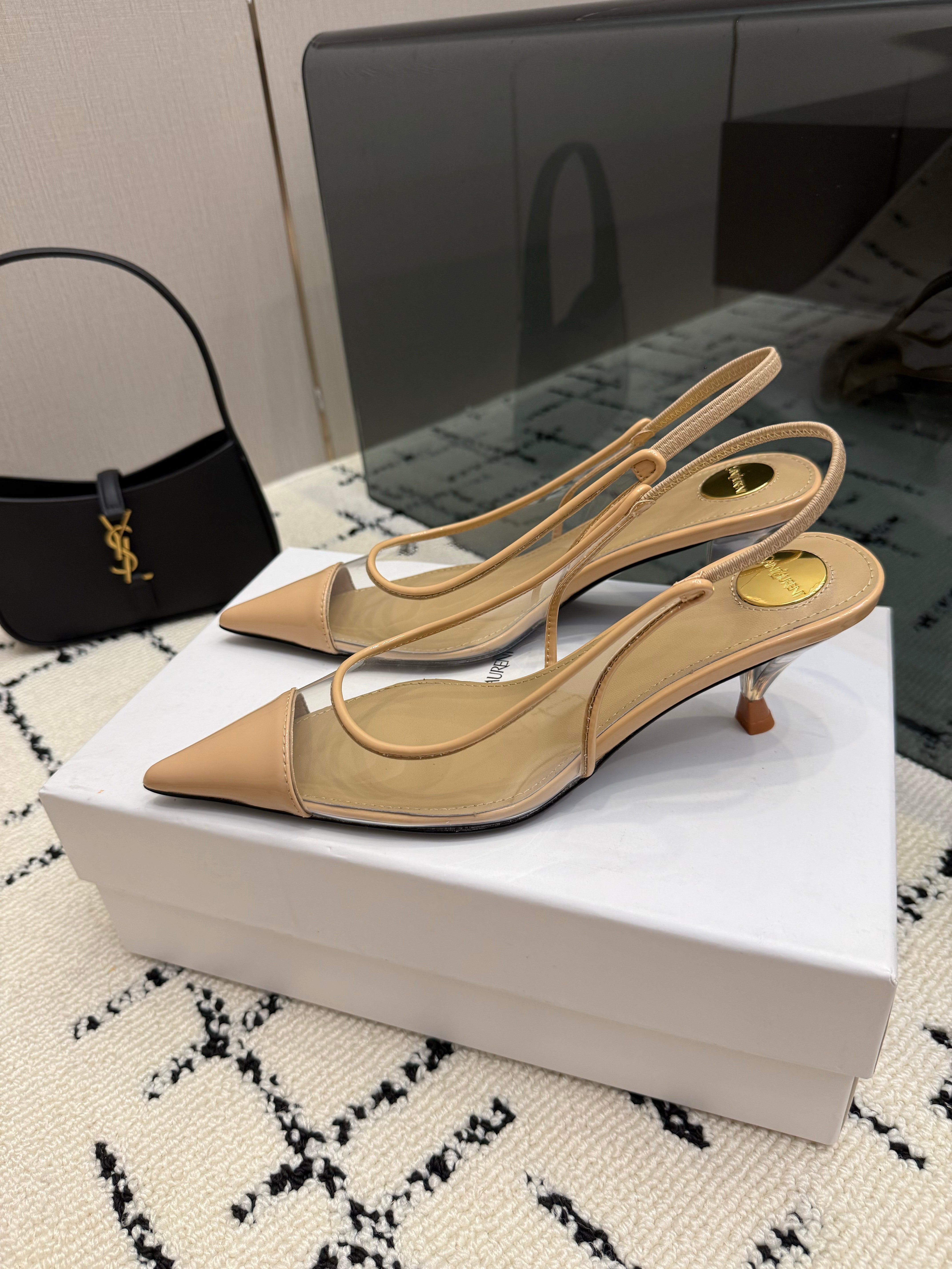 YSL Slingbacks Beige Patent Leather 894386