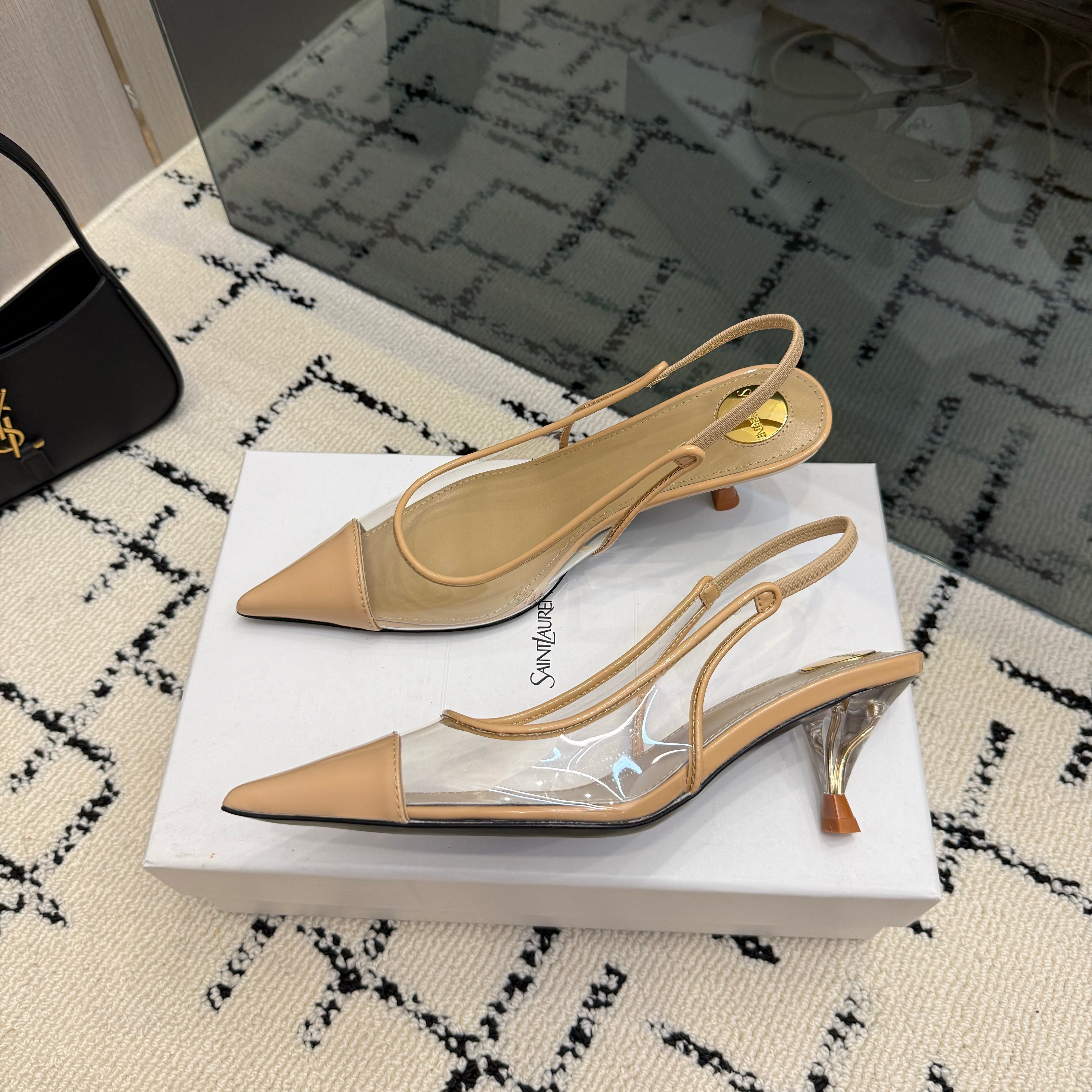 YSL Slingbacks Beige Patent Leather 894386