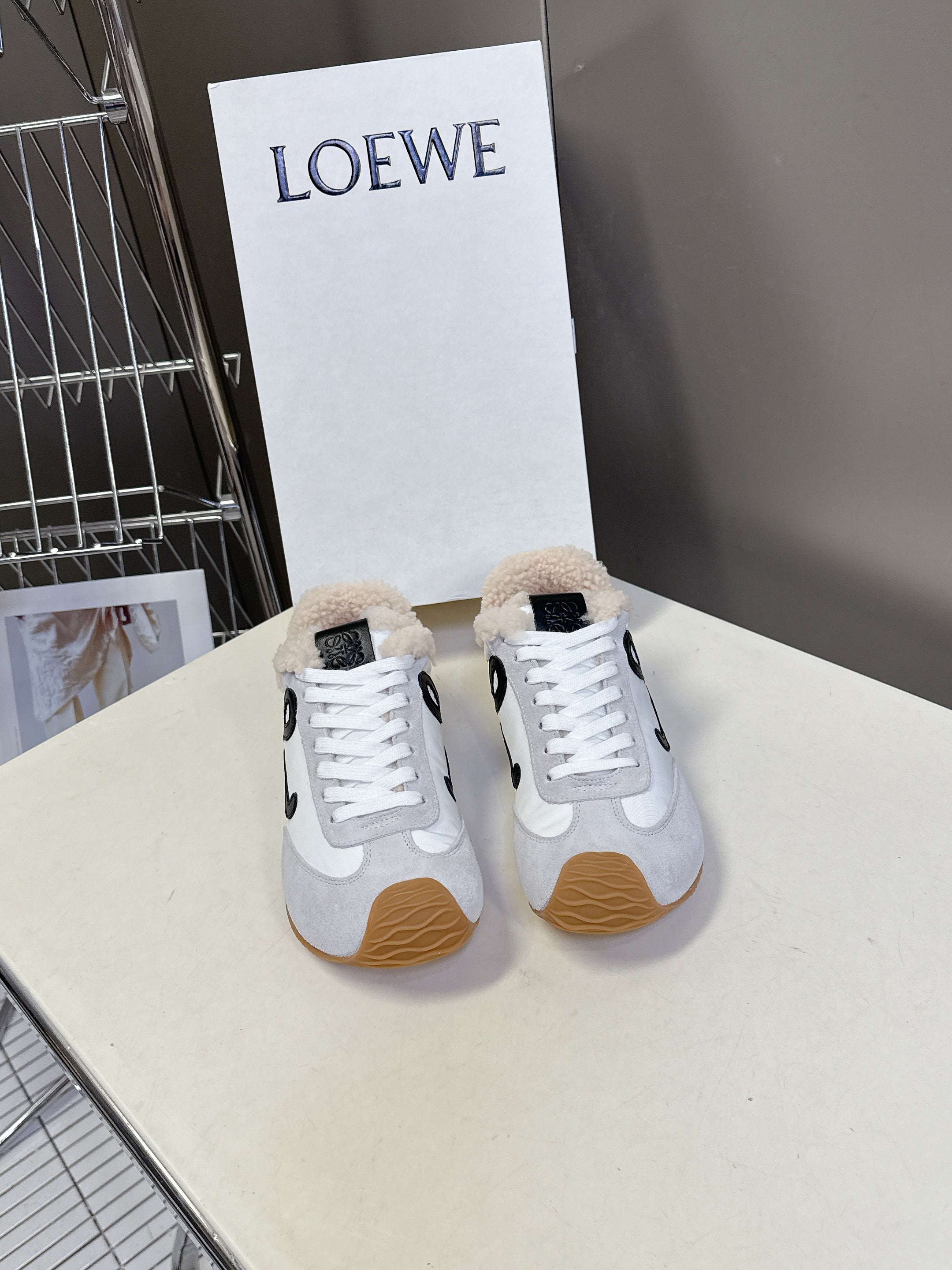 Loewe Ballet Runner 2.0 Sneaker Grey Suede Shearing 536831