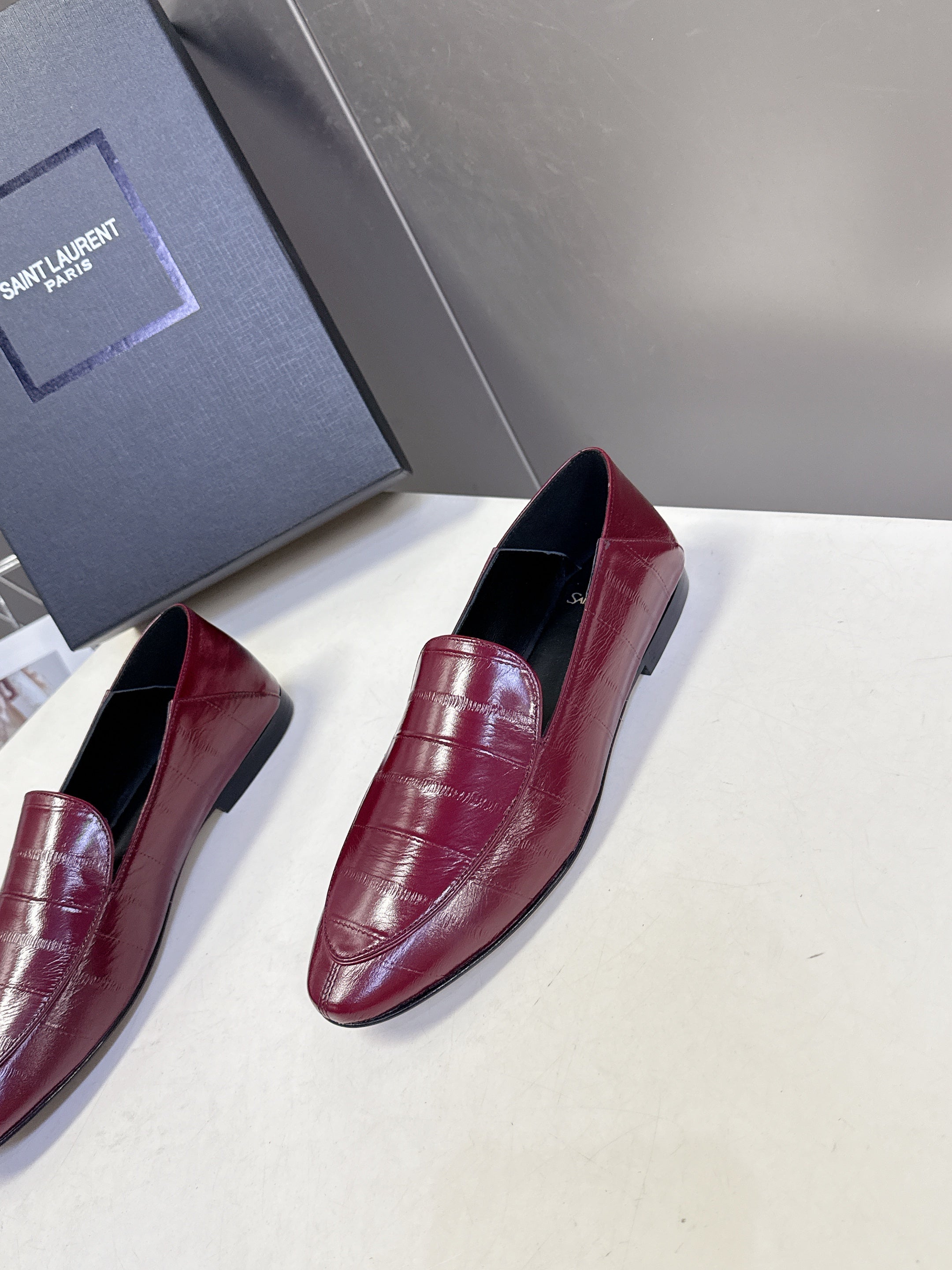 YSL 26s Loafer Burgundy Embossed Leather 635585