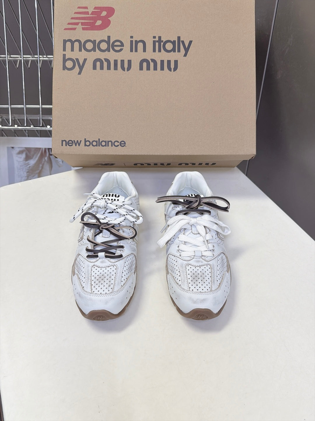 Miu 26s x New Balance 530 Sneaker Off White Perforated Leather 994217