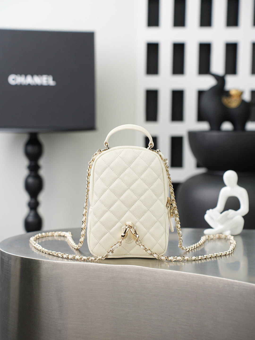 CC 𝑨𝑷𝟑𝟕𝟓𝟑 Mini Backpack White Caviar