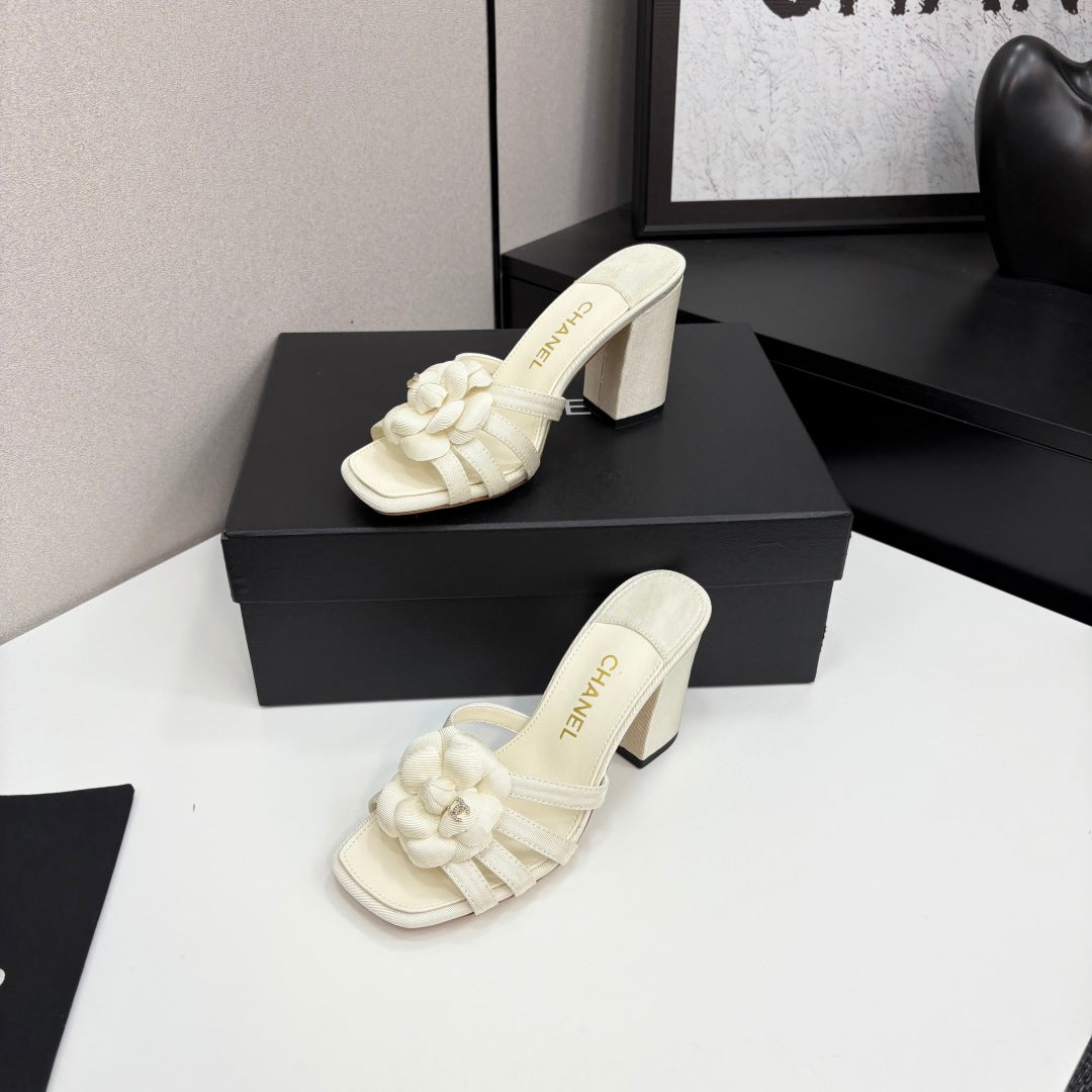 CC 25 Camellia Open Heel Mule Sandals 90mm Ivory Sheepskin And Fabric 368840