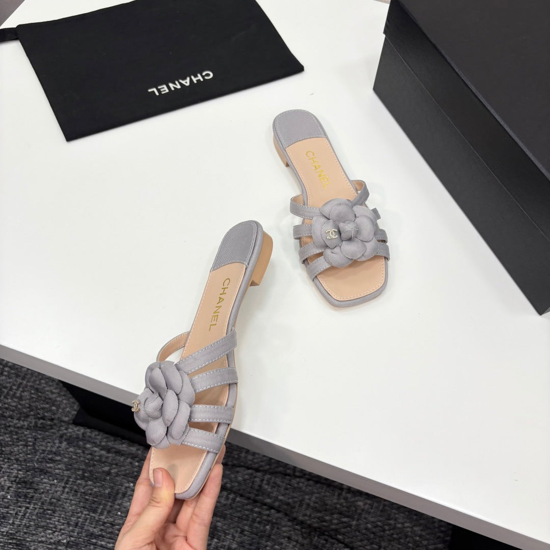 CC 25 Camellia Open Flat Mule Grey Beige Sheepskin And Fabric 368848