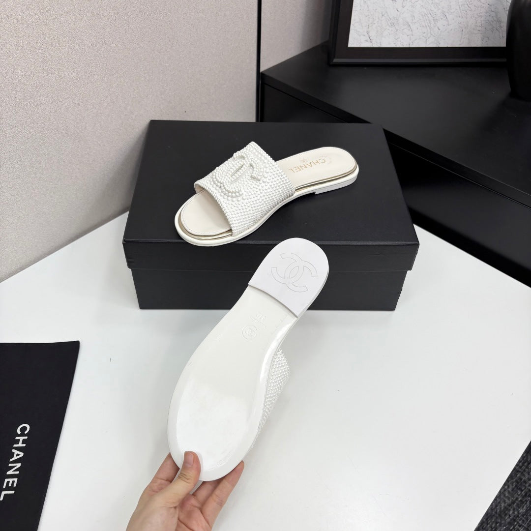CC 25 Open Heel Mule White Cultured Pearls And Sheepskin 368861
