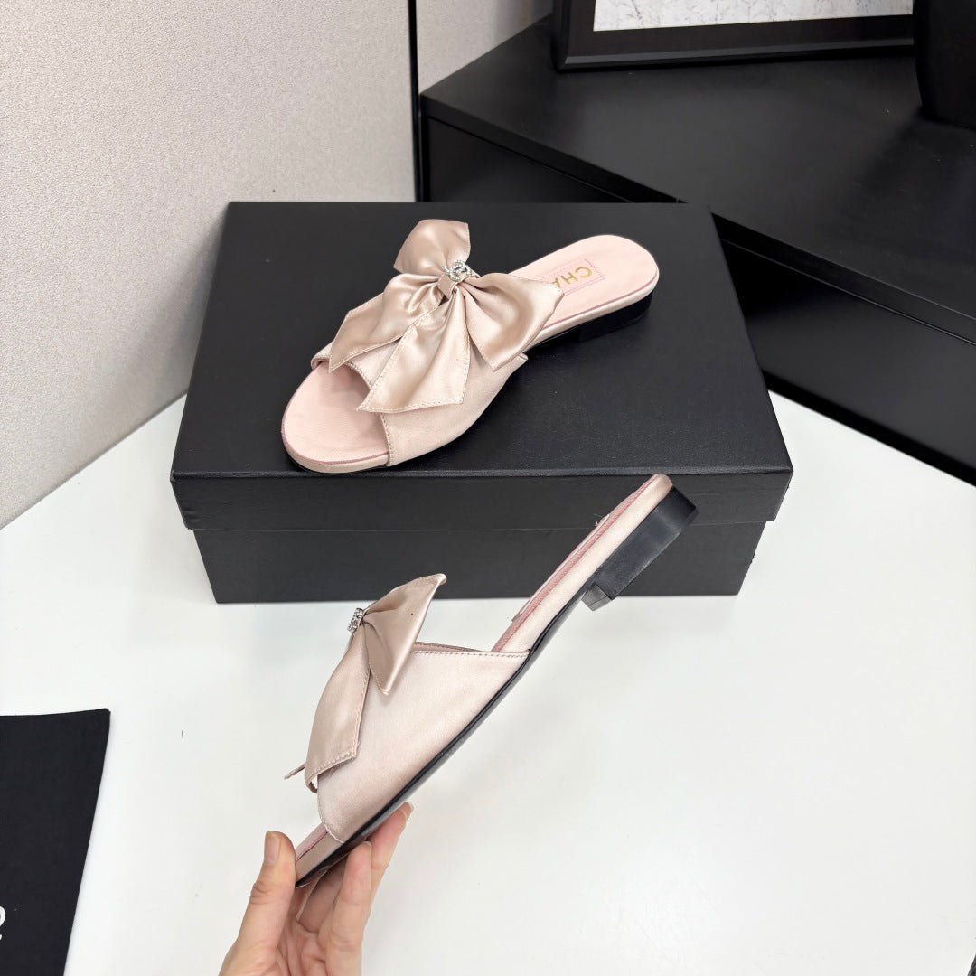 CC 25 Big Bow Mule Pink Satin And Sheepskin 368864