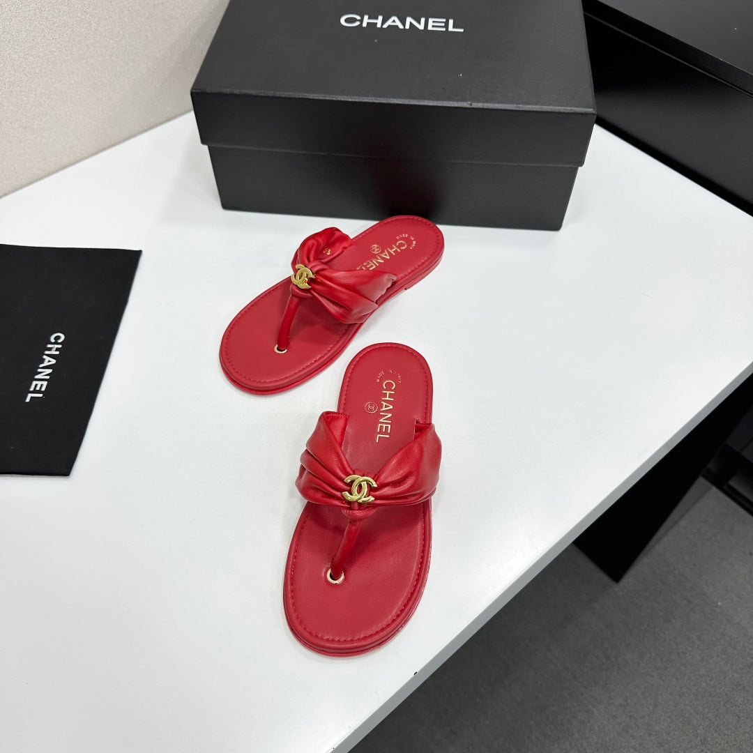 Chanel 26S Thong Sandals In Red Lambskin