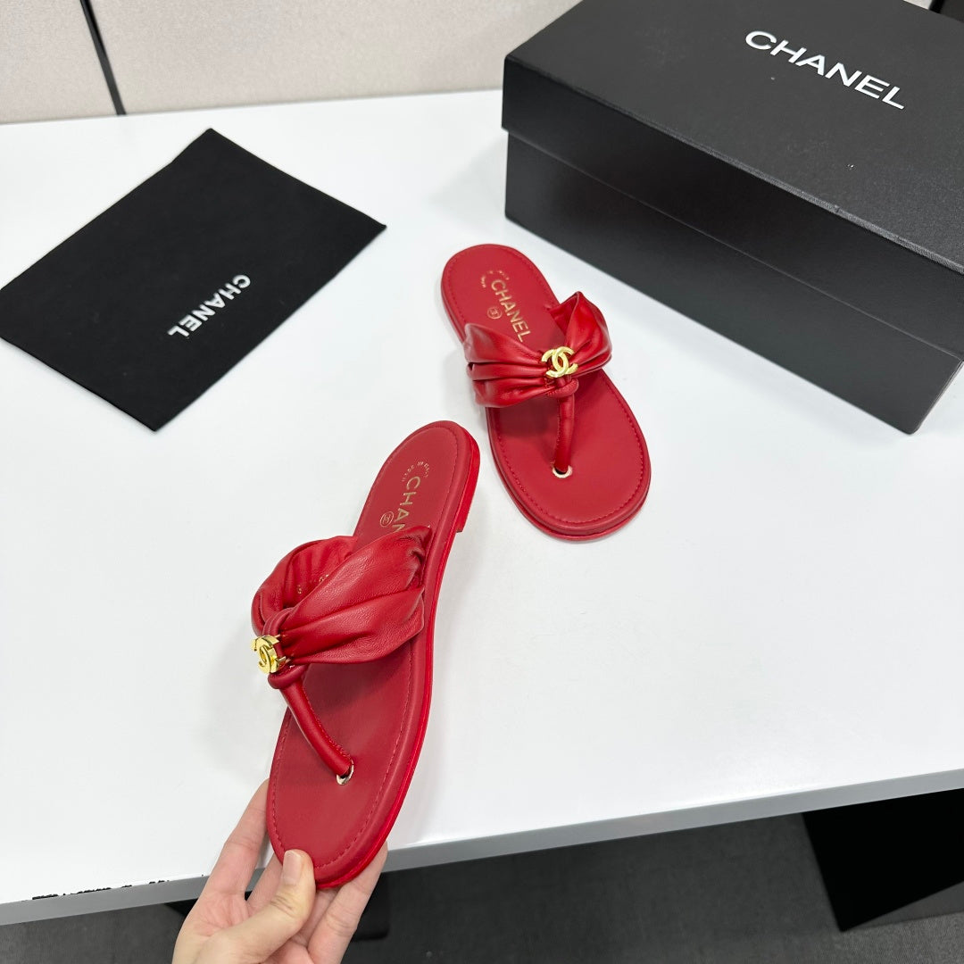 Chanel 26S Thong Sandals In Red Lambskin