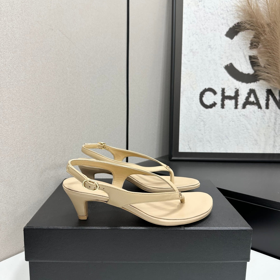 CC 26s Thong Sandals 5cm Beige Sheepskin 925992
