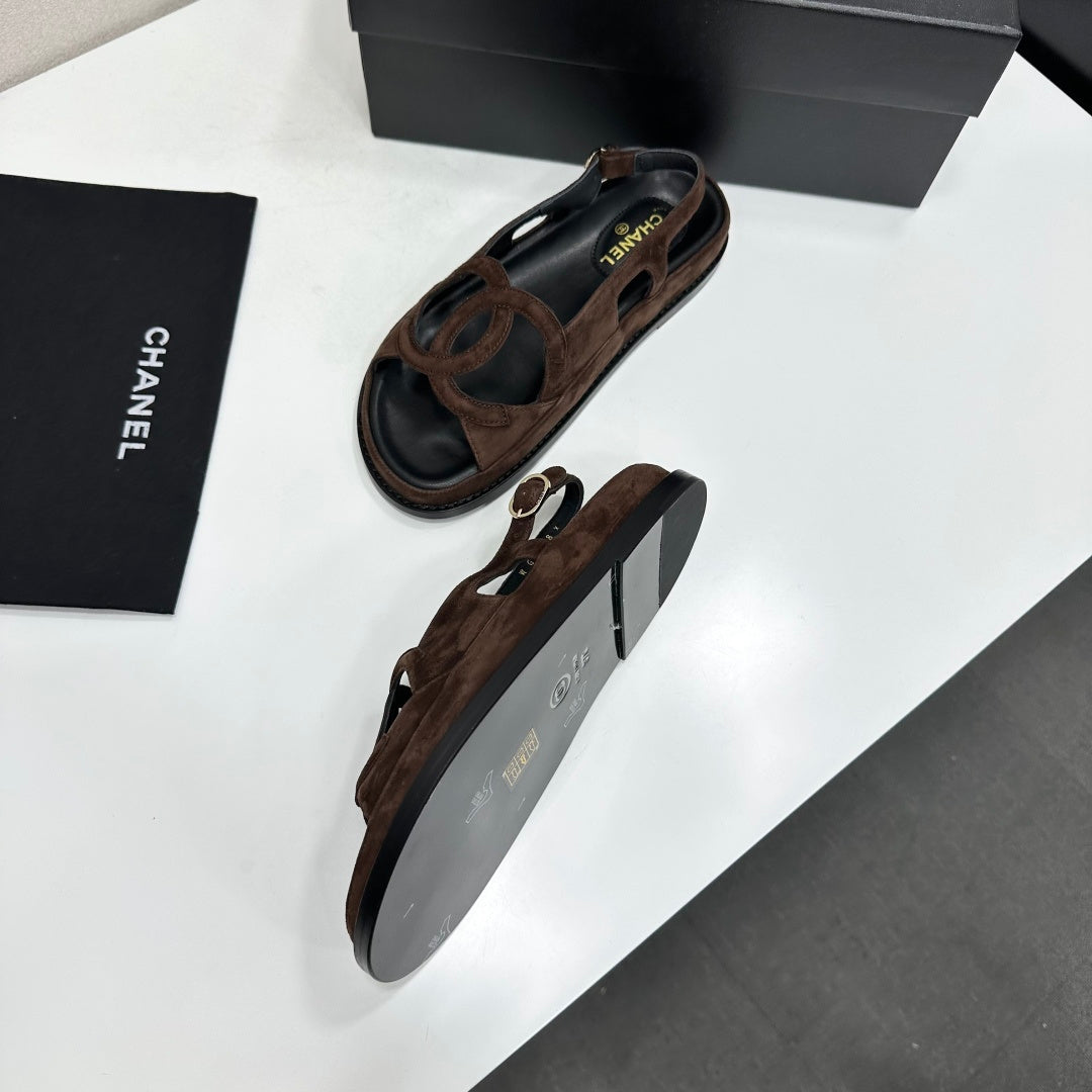 CC 26s Casual Sandals Coffee Suede 944627