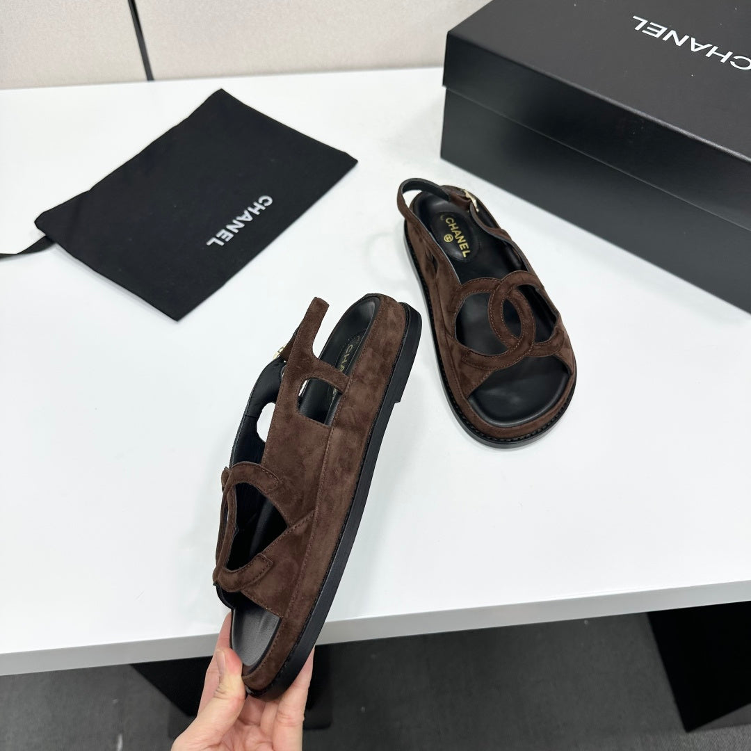 CC 26s Casual Sandals Coffee Suede 944627