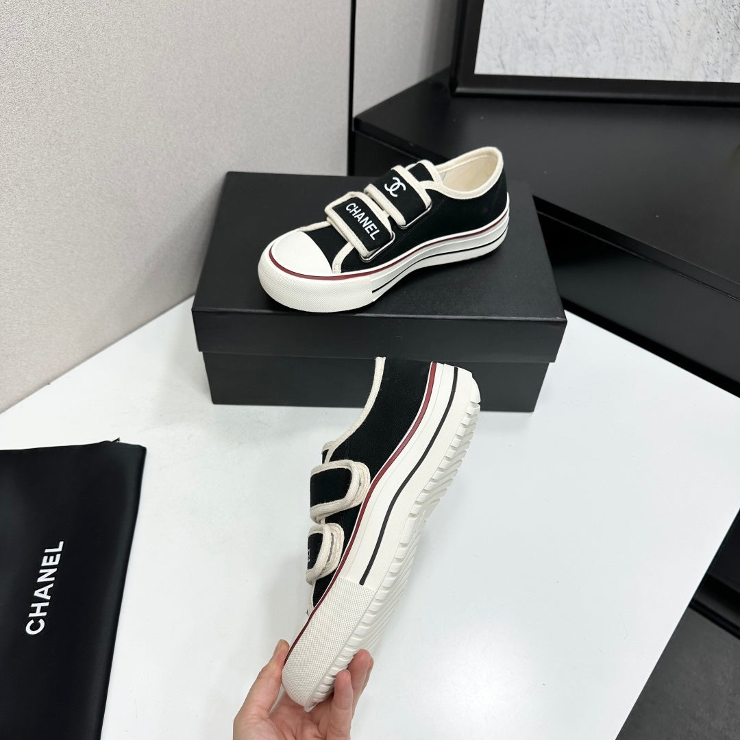 CC 26s Velcro Low Top Sneakers Black White Canvas 145658