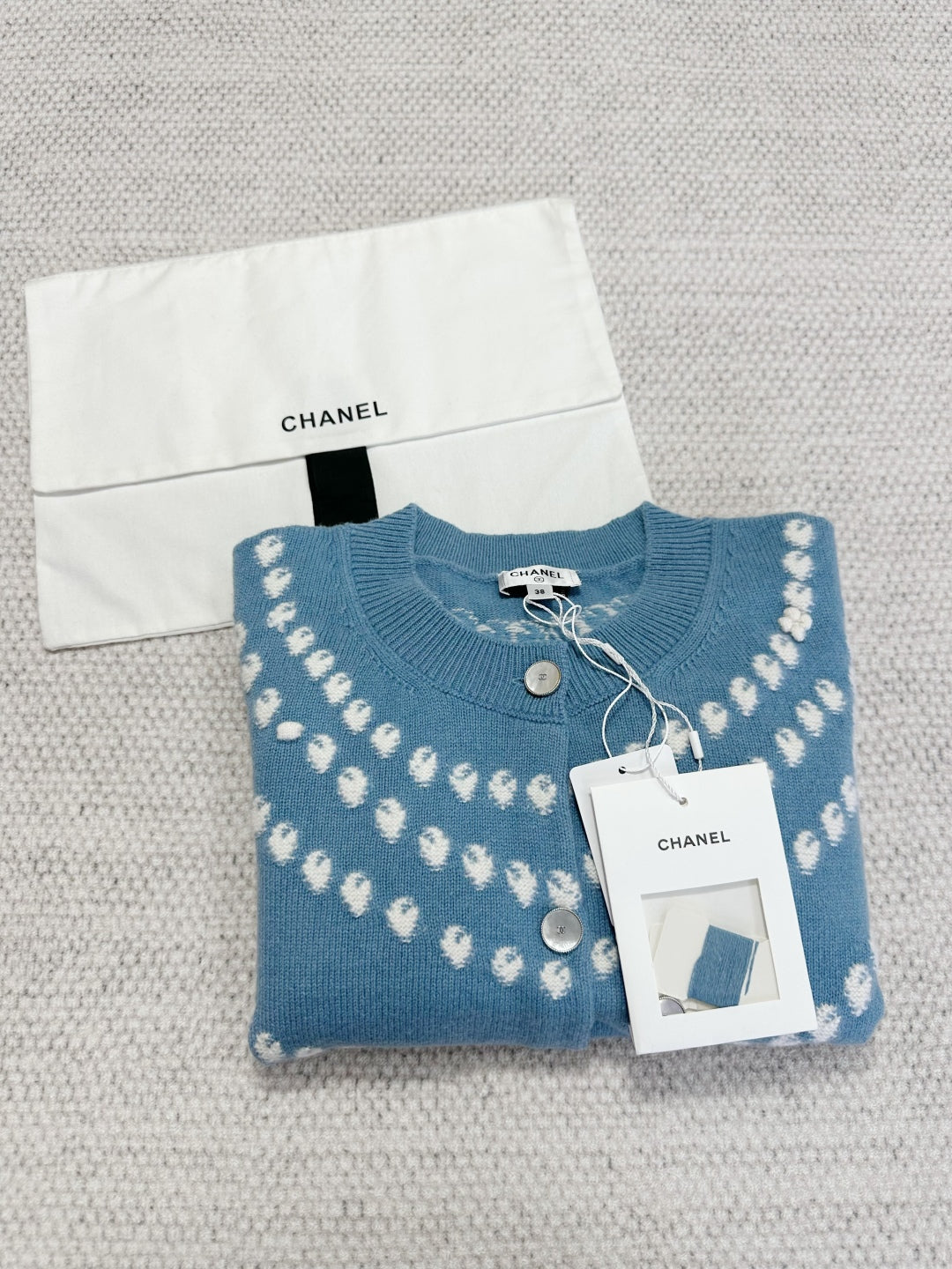 CC 25 Pearls Cardigan Pink CC 25 Pearls Cardigan Blue Cashmere
