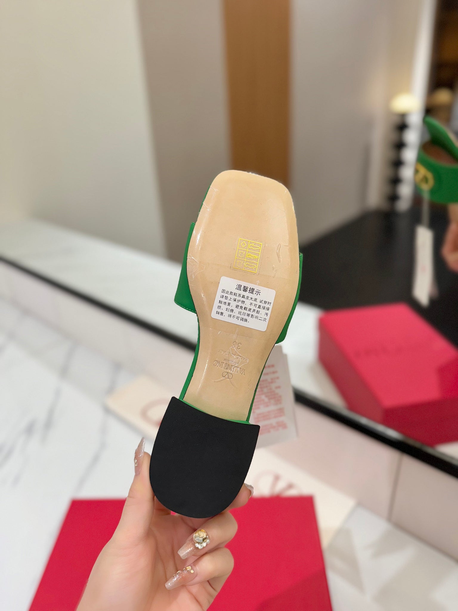 Valentino 26s Sandals Green Smooth Calfskin With Gold Hardware
