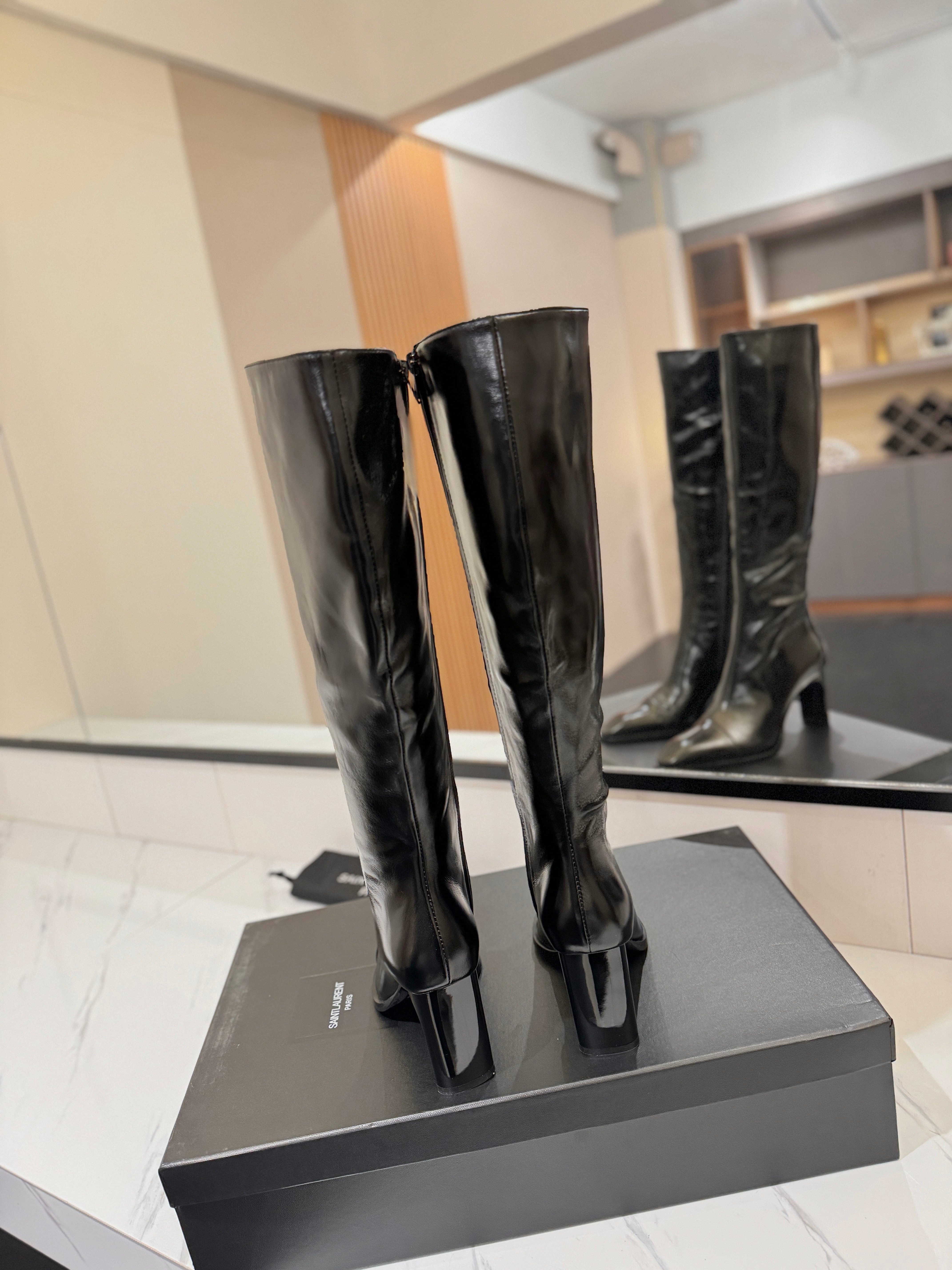 YSL 25 Zipper Sleeve Boot Black Patent Cowhide 520791