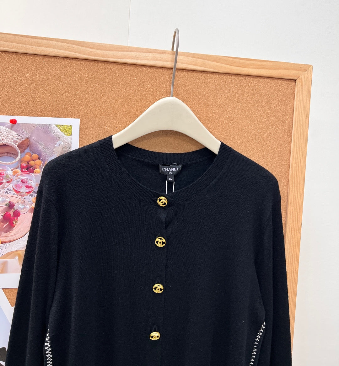 Chanel 26s Knit Cardigan 1613