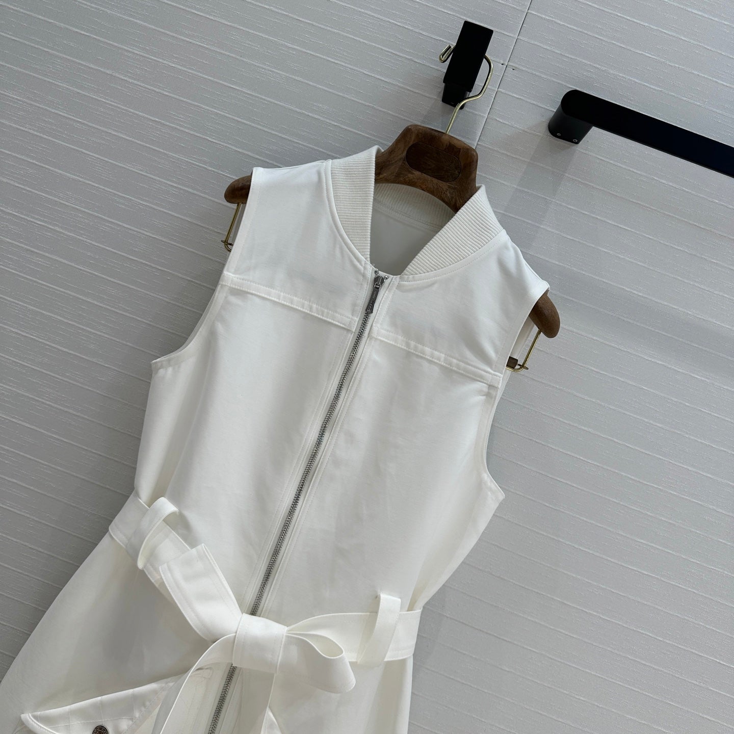HM Sleeveless Zipper Dress 276155