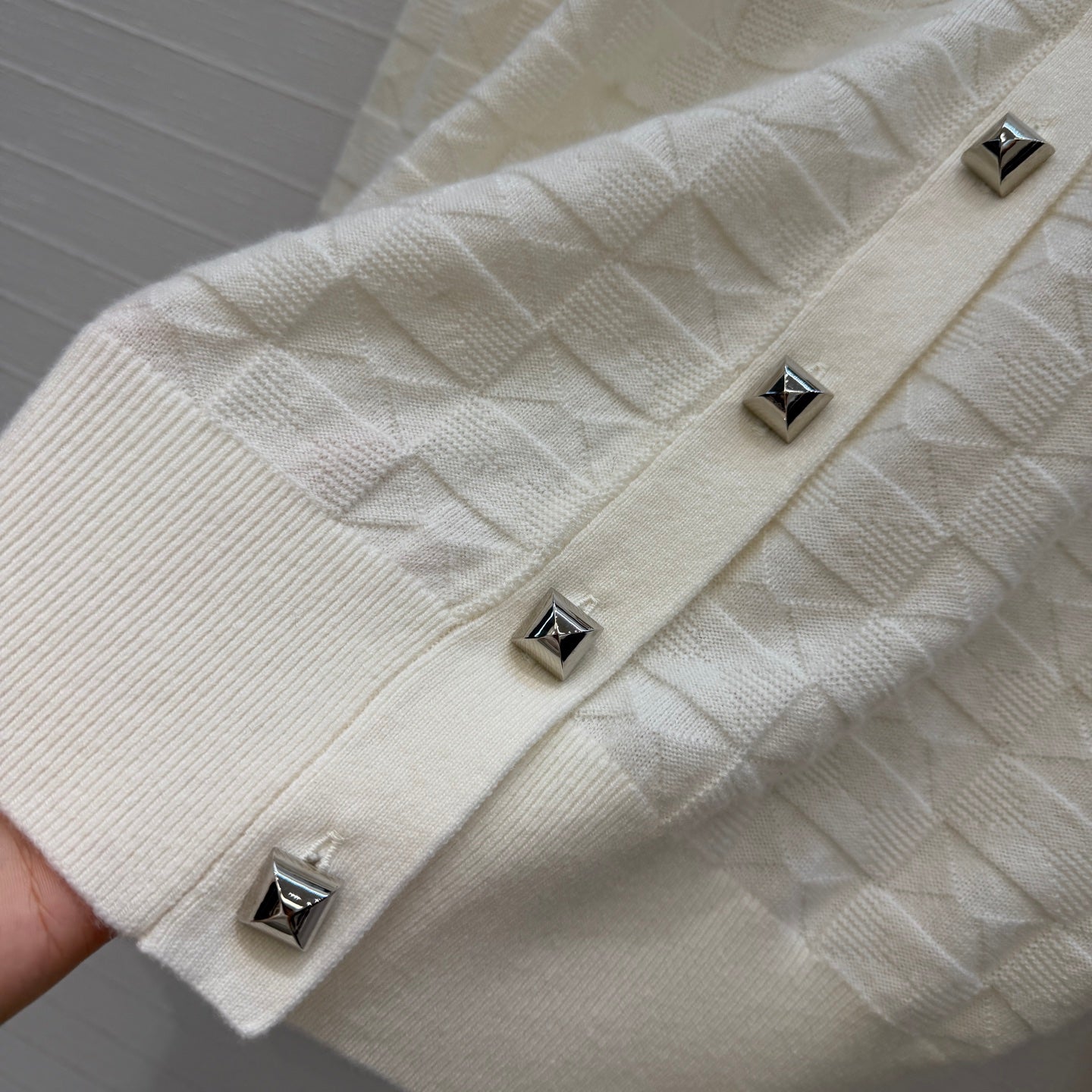 HM Monogram Toweling Cardigan Cream Cashmere 402934