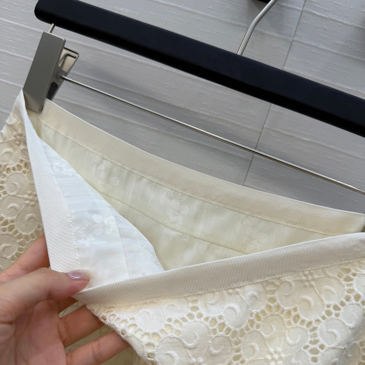 Valentino 26s Skirt Intricate Lace White Cotton 402900