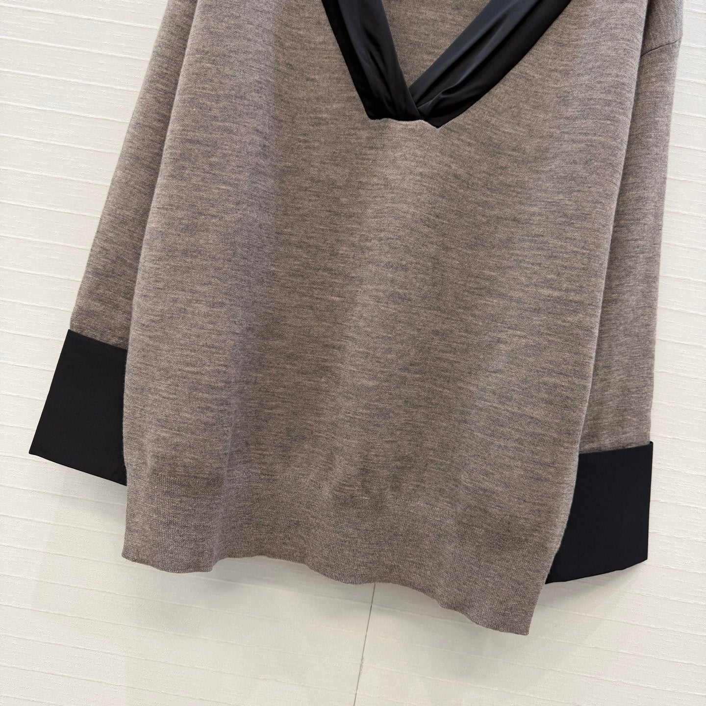 CD Long Sweater Beige Black Cashmere Knit 402869