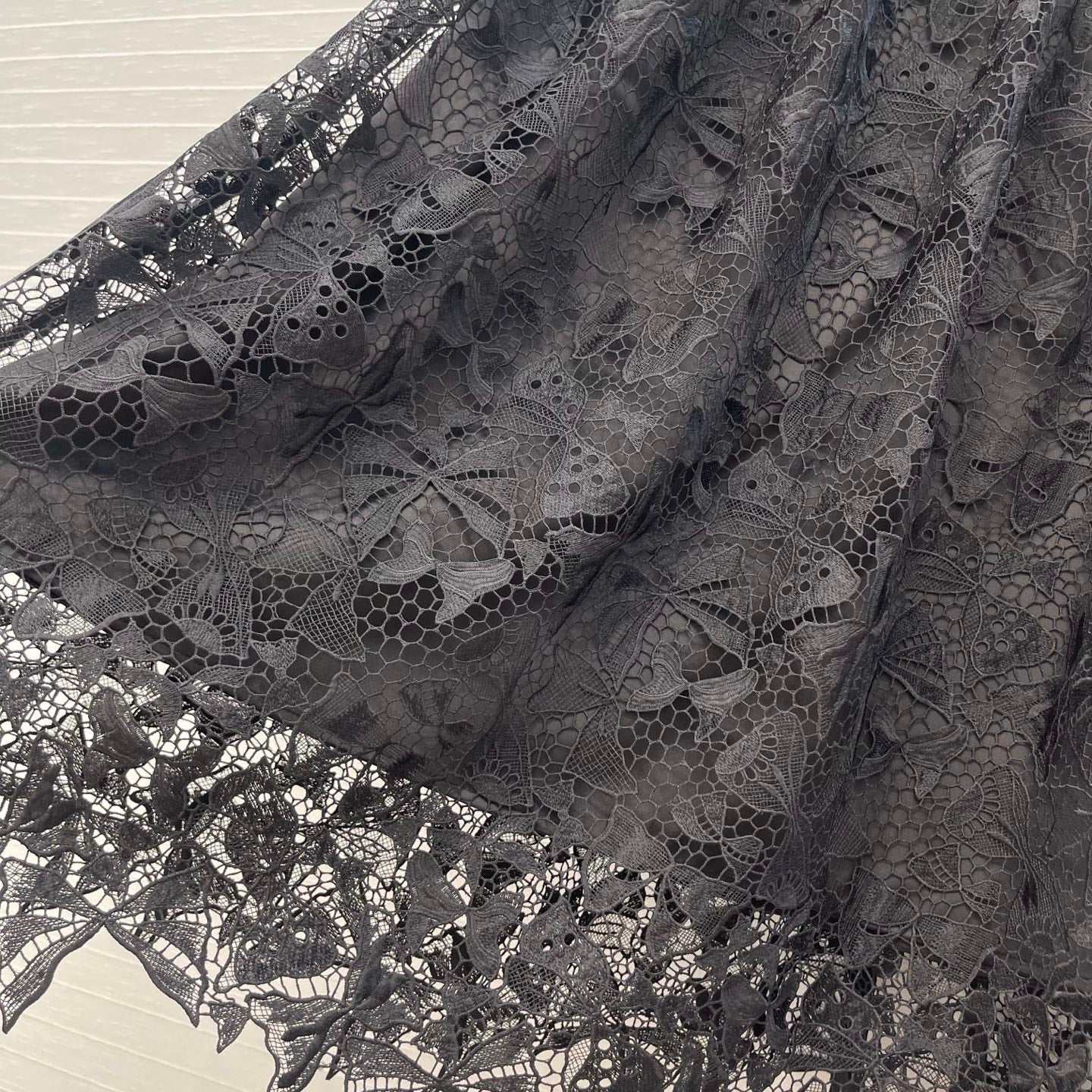 CD Floral Embroidery Midi Skirt Black Cotton 405424