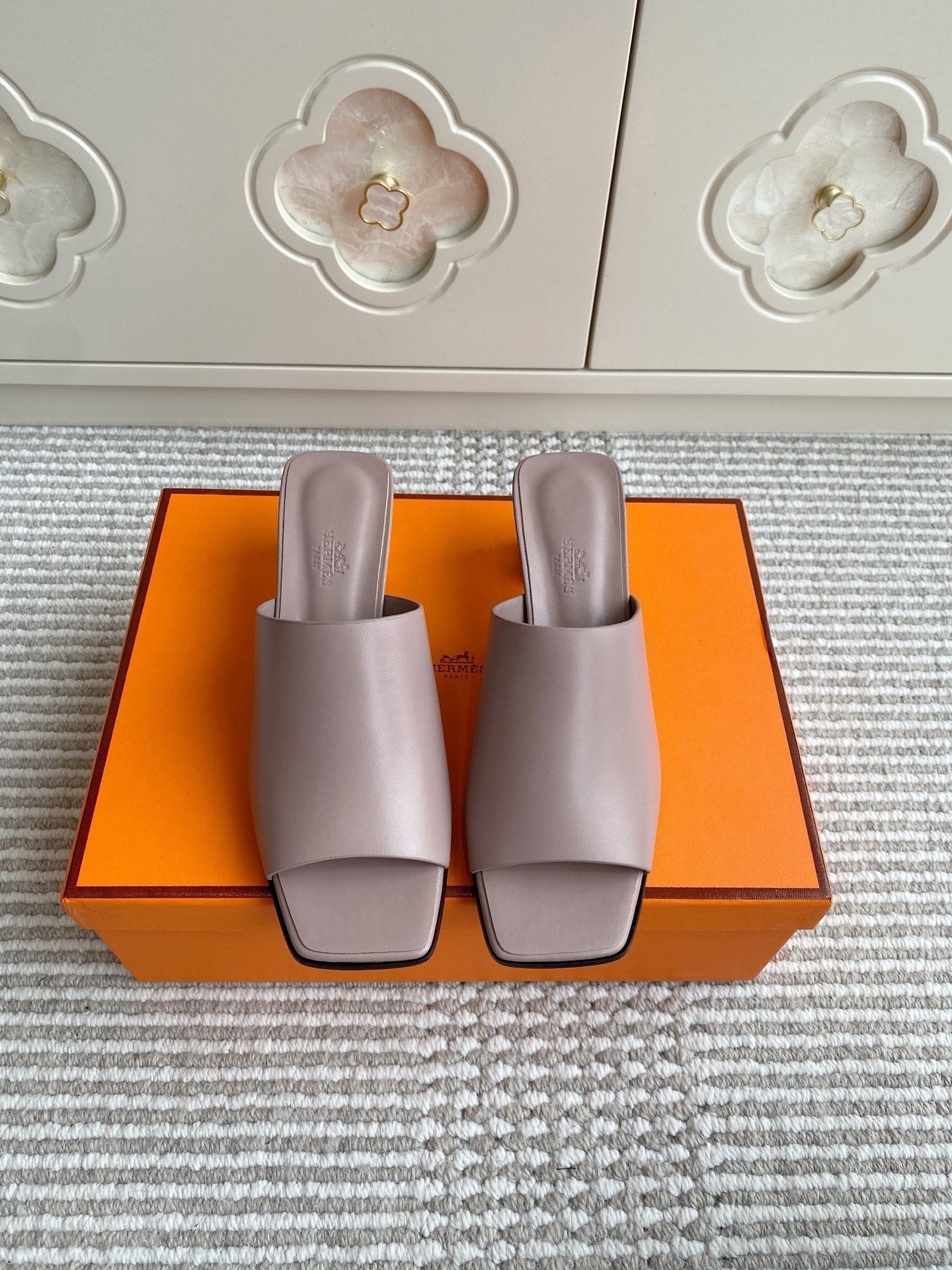 HM Kylie Mules Pink Calfskin 316379