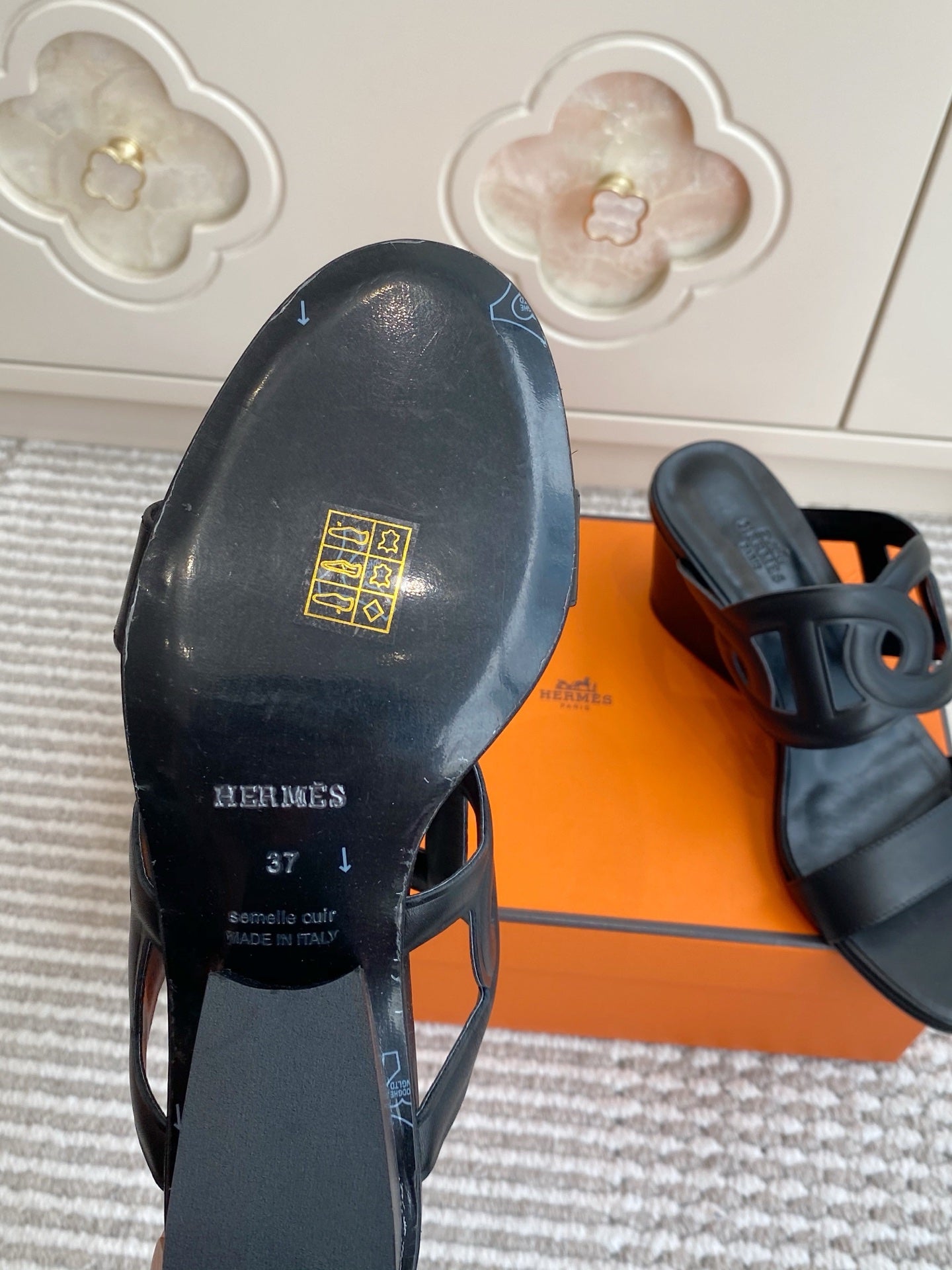 HM Lipari Sandal 7cm Black Leather 776547