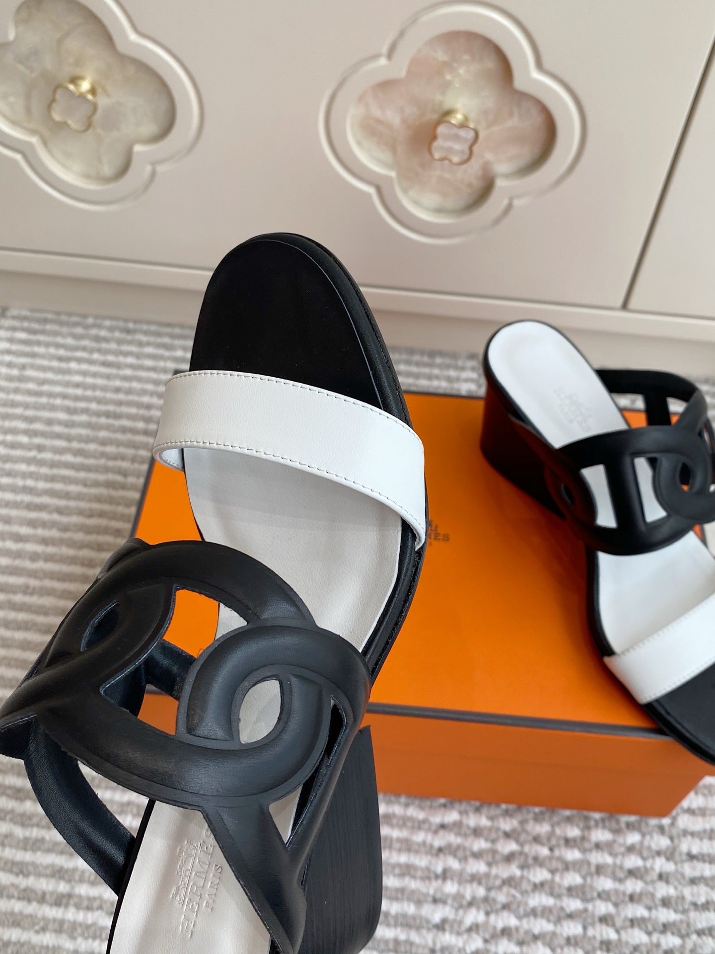 HM Lipari Sandal 7cm Black White Leather 776553