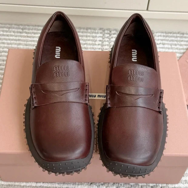 Miumiu 2026 Retro Distressed Loafers Cowhide 955676