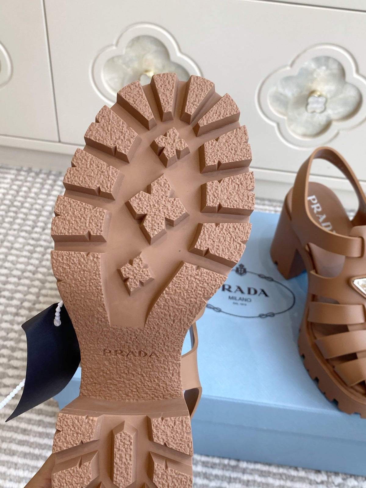 Prada 26s Fisherman Platform Sandals 8.5cm Brown Leather 122233