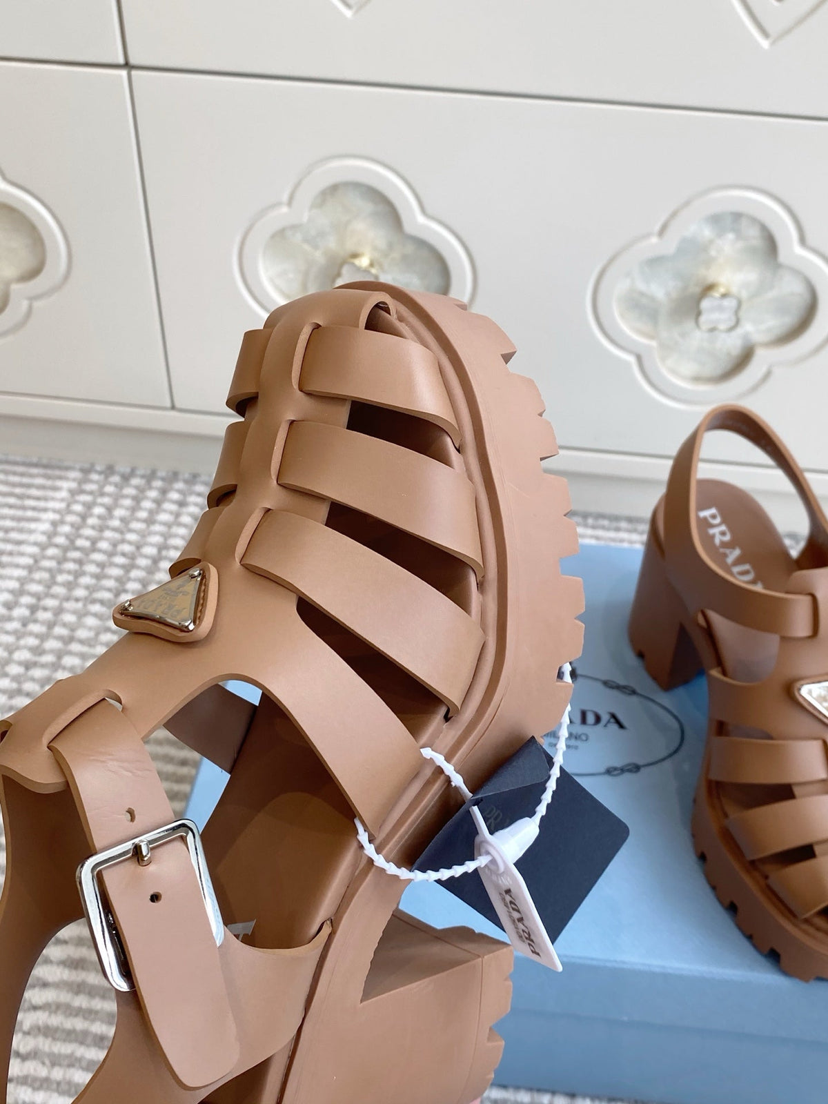 Prada 26s Fisherman Platform Sandals 8.5cm Brown Leather 122233