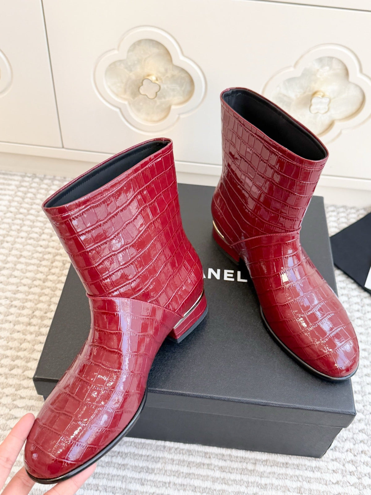 CC 26s Croc Embossed Ankle Boots Burgundy Patent 122040