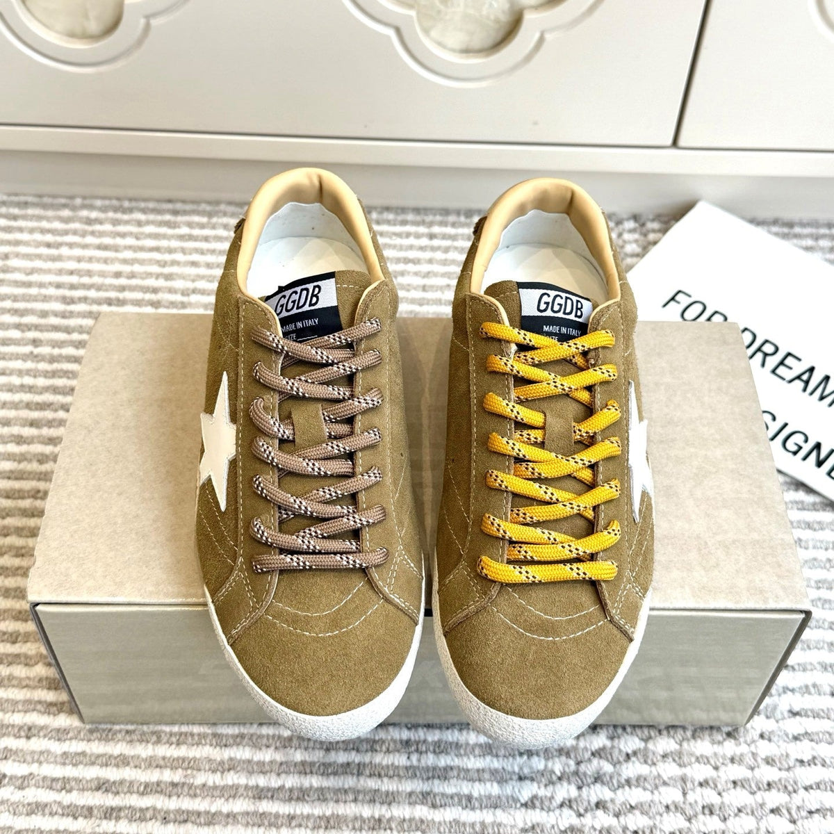 GGDB Sneakers Khaki Suede White Star 122367