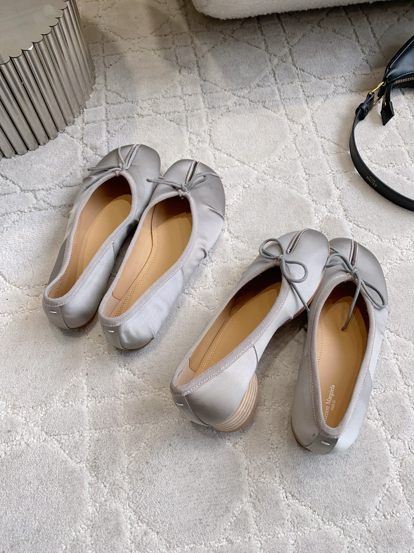 Maison Margie Split-Toe Ballet Flats Grey Satin 724811
