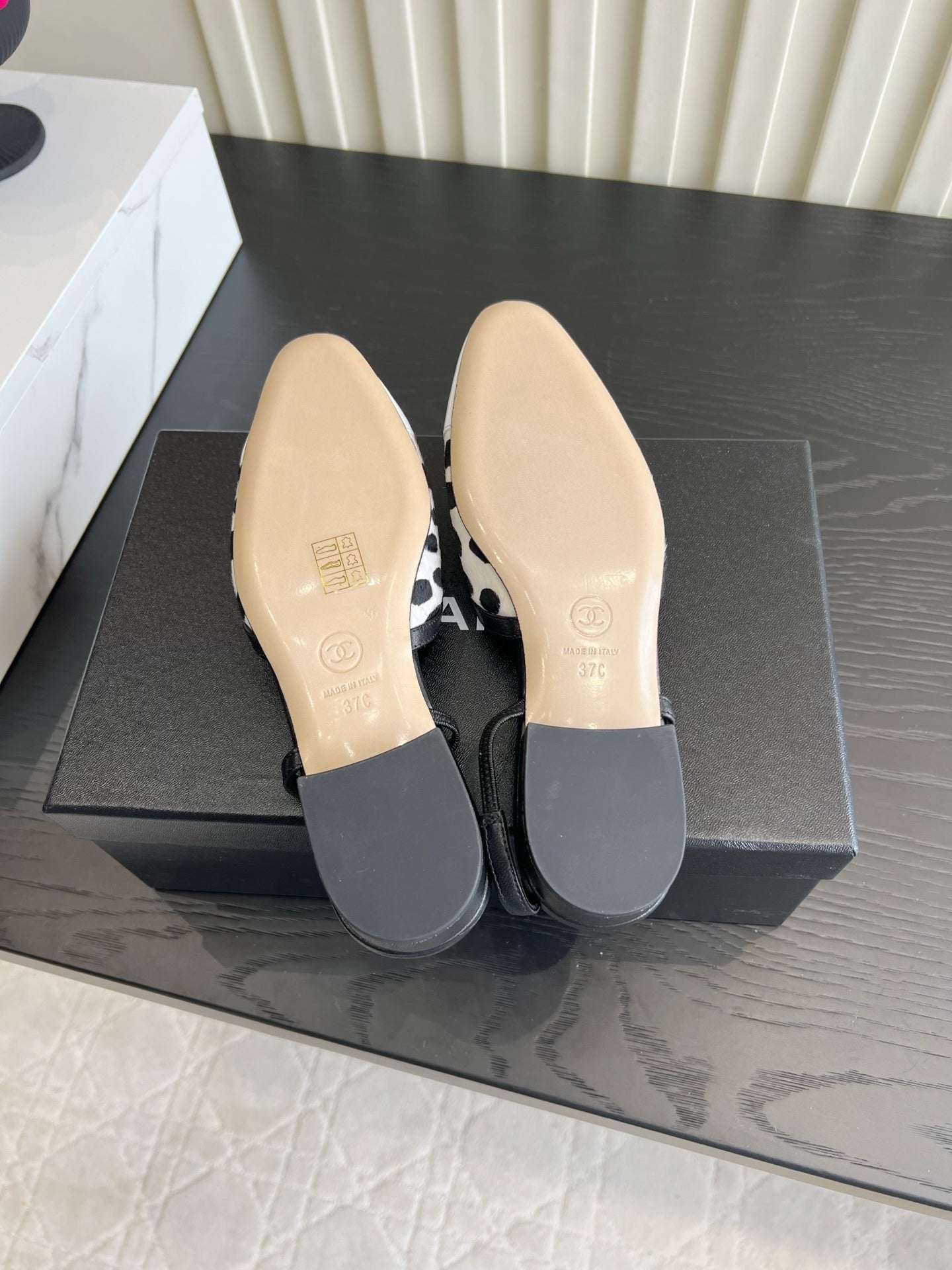 CC 26s Slingback Black White Horsehair 850770