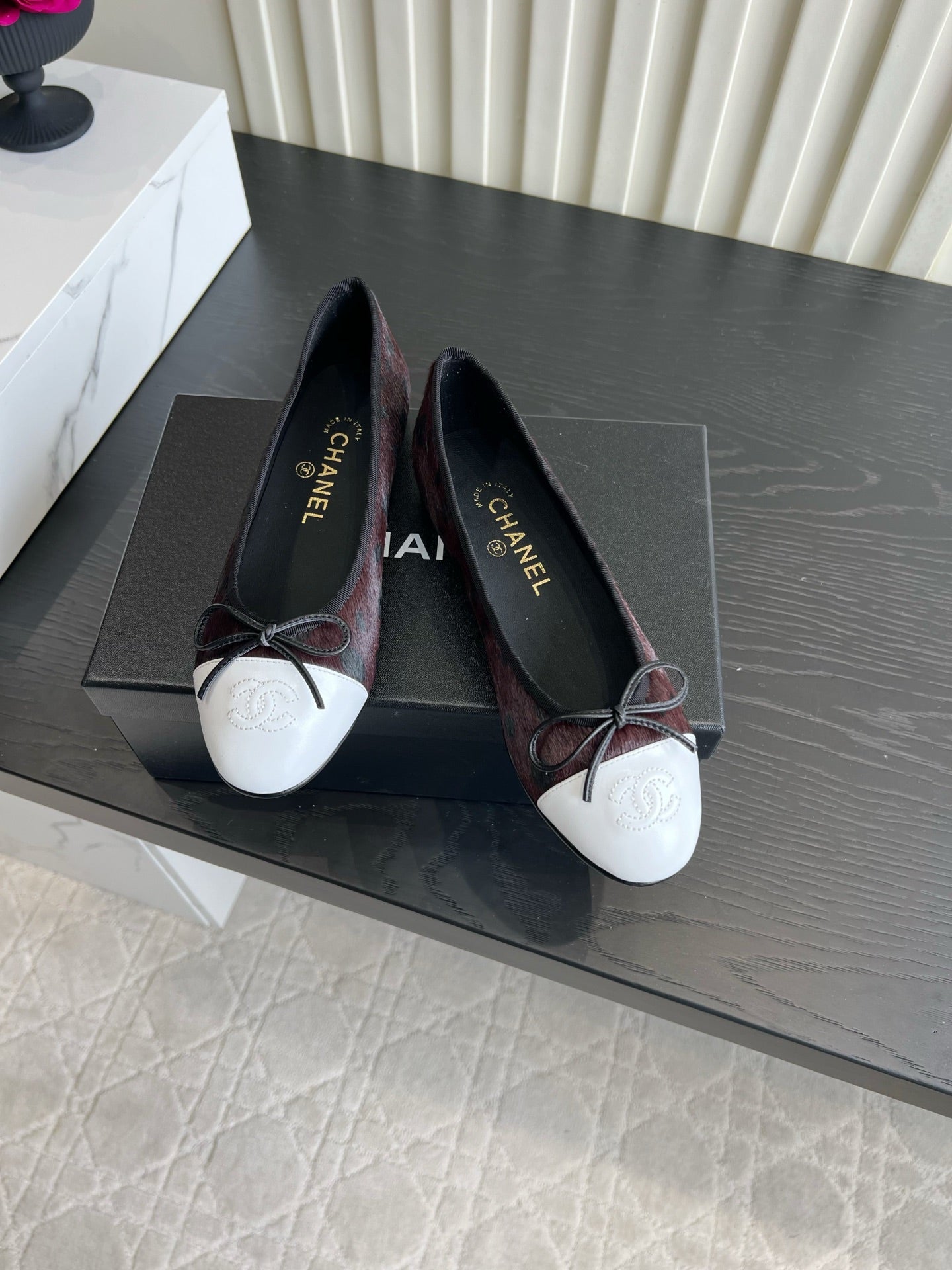CC 26s Ballet Flat Burugndy Horsehair 850780