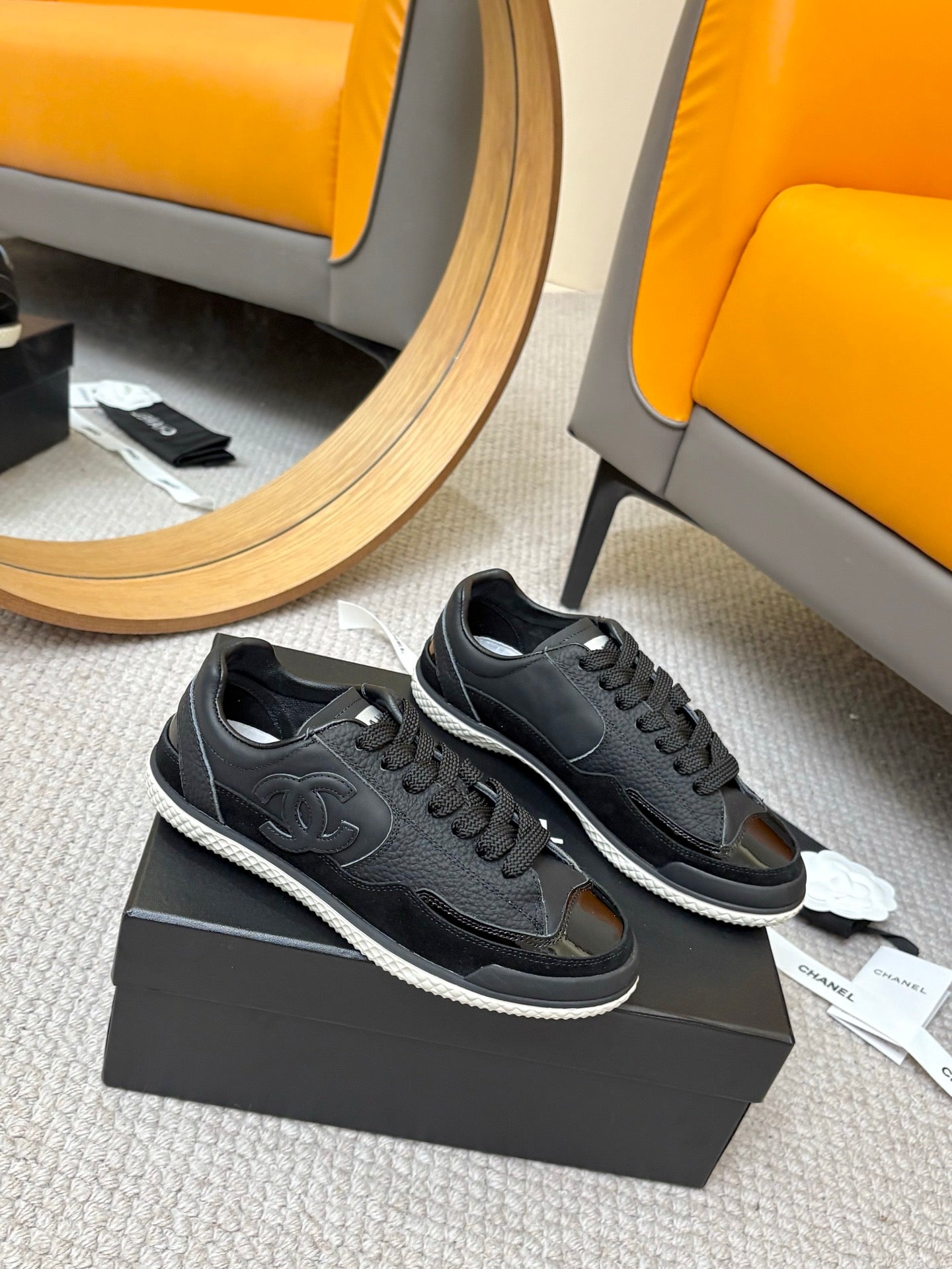 CC 25C Casual Sneakers Black Cowhide Suede Patent Leather 528156