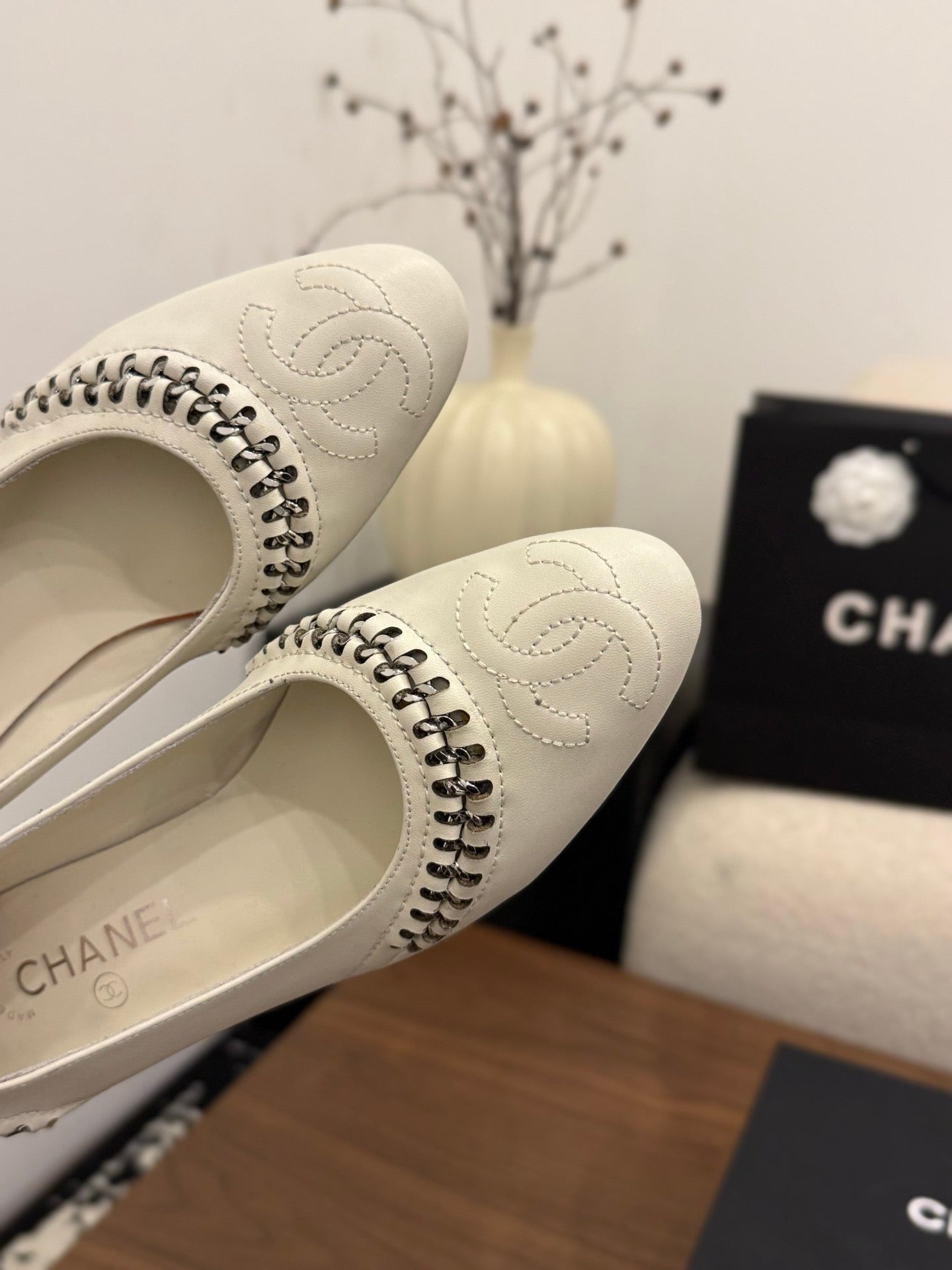 CC 2026 Ballet Flat Braided Chain White Calfskin 676198