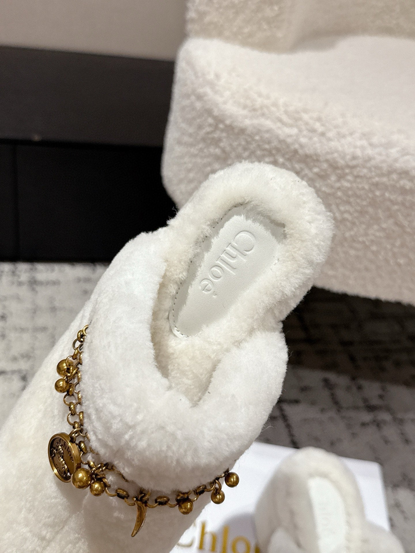 Chloe Covered Fur Slippers White Wool 514328