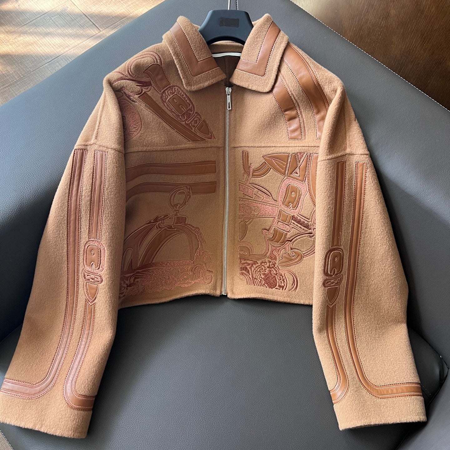 HM Embroidered Short Oat Coat Wool Cashmere Calfskin 304304