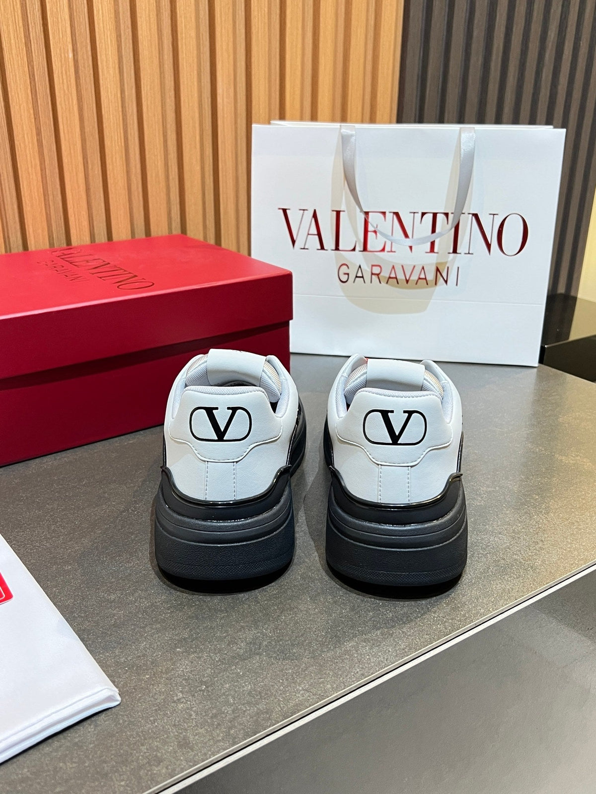 VT 26s Upvillage Trainers Black White Red Leather Studded 105515
