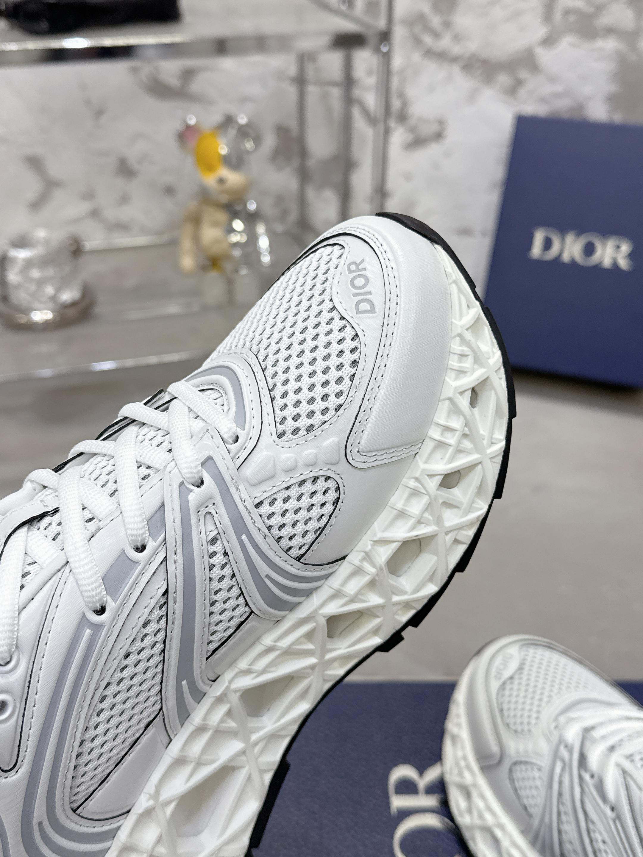 CD 26s Sneaker White Mesh Suede 905041