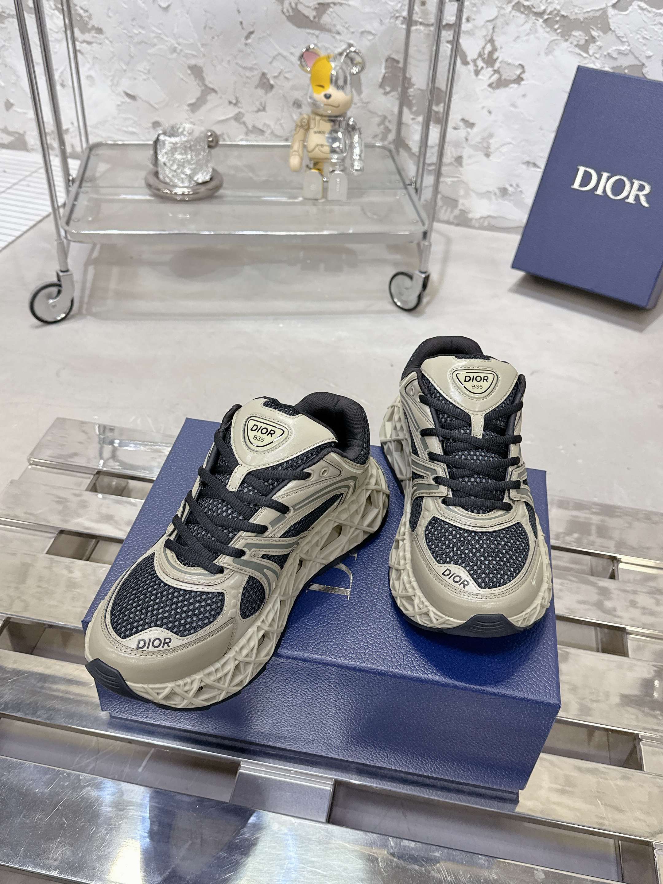 CD 26s Sneaker Olive Black Mesh Suede 905047