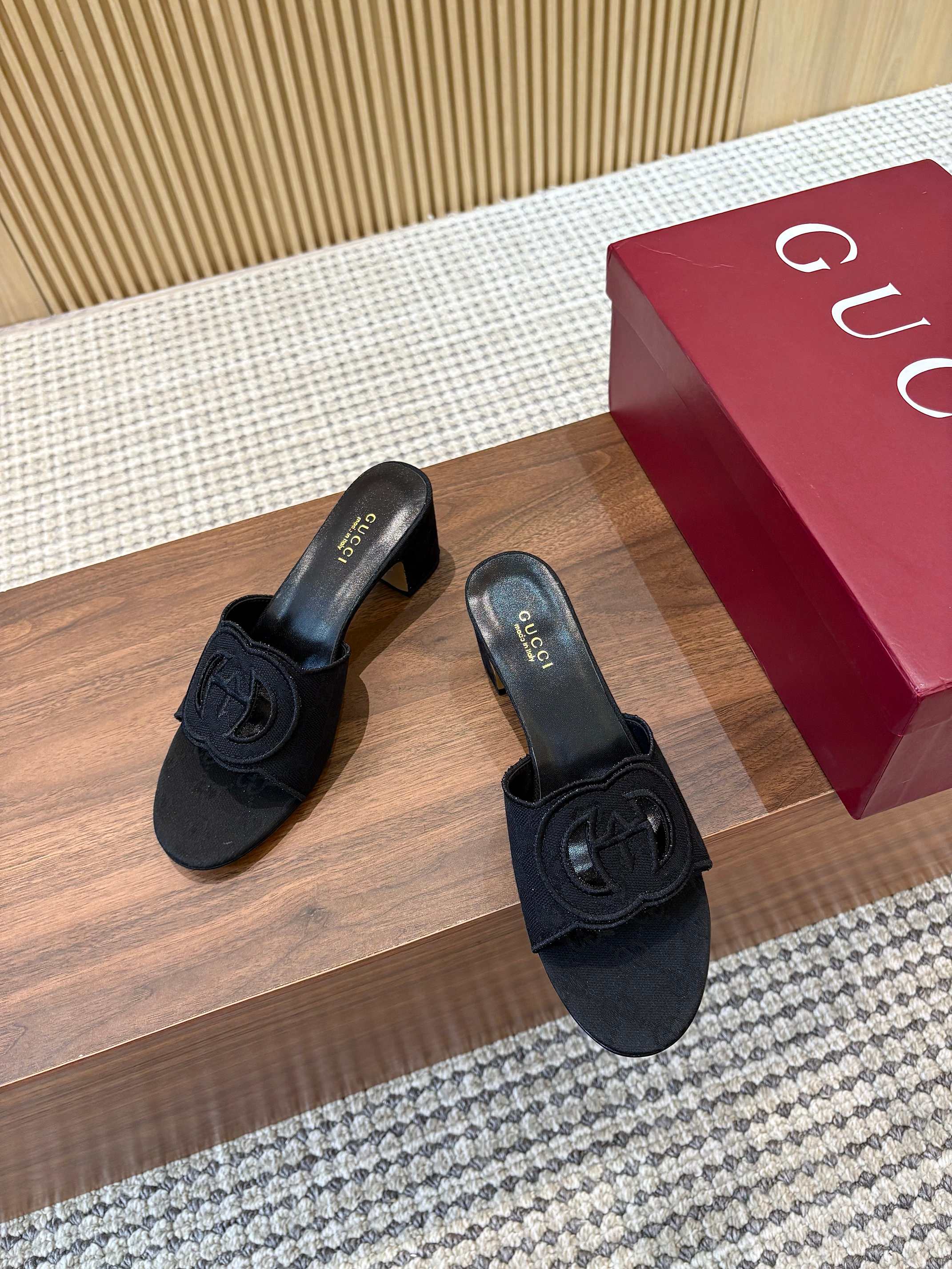 GG Interlocking G Cutout Sandals 5.5cm Black Canvas 646502