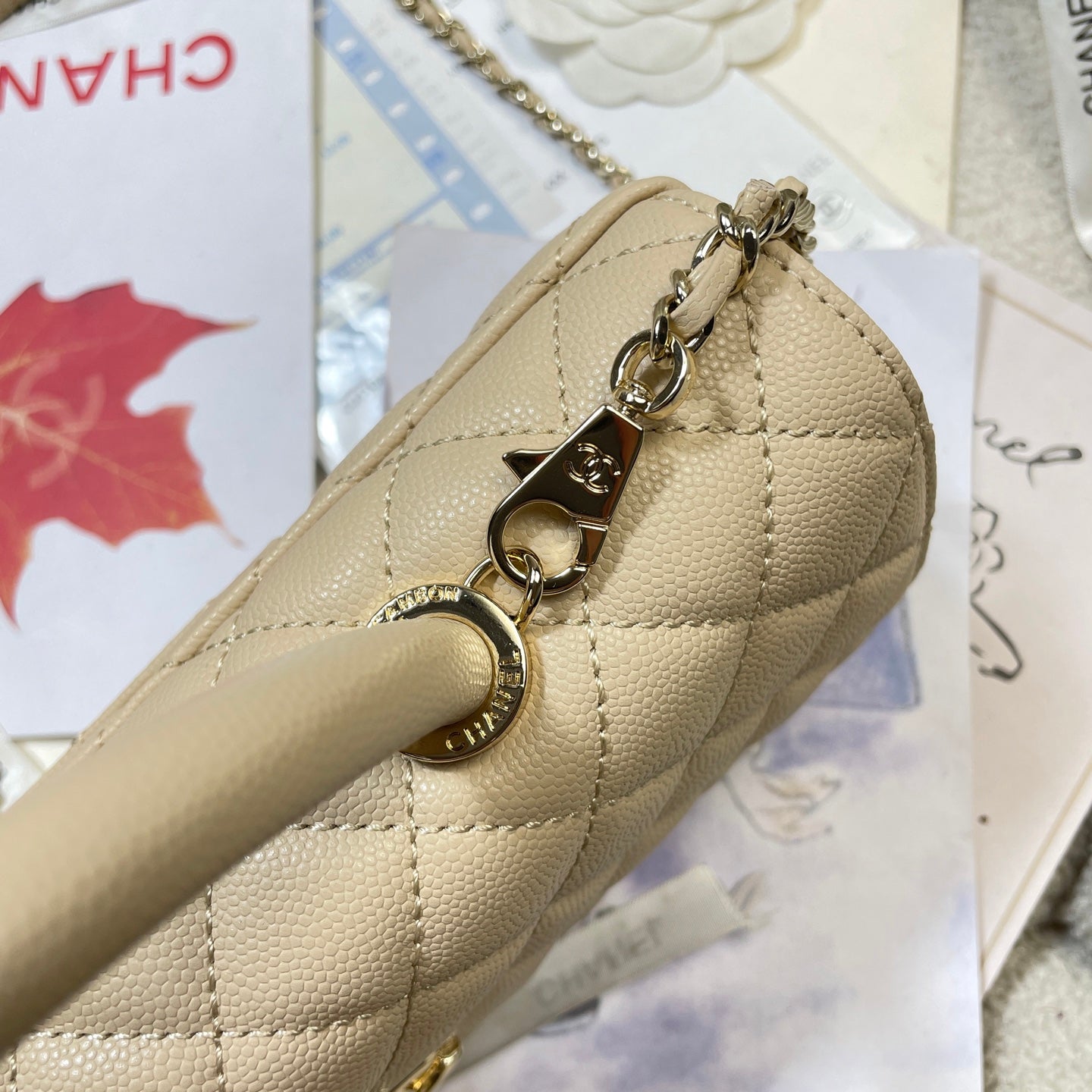 CC 26P Horizontal Coco Handle 32cm Beige Quited Caviar Leather
